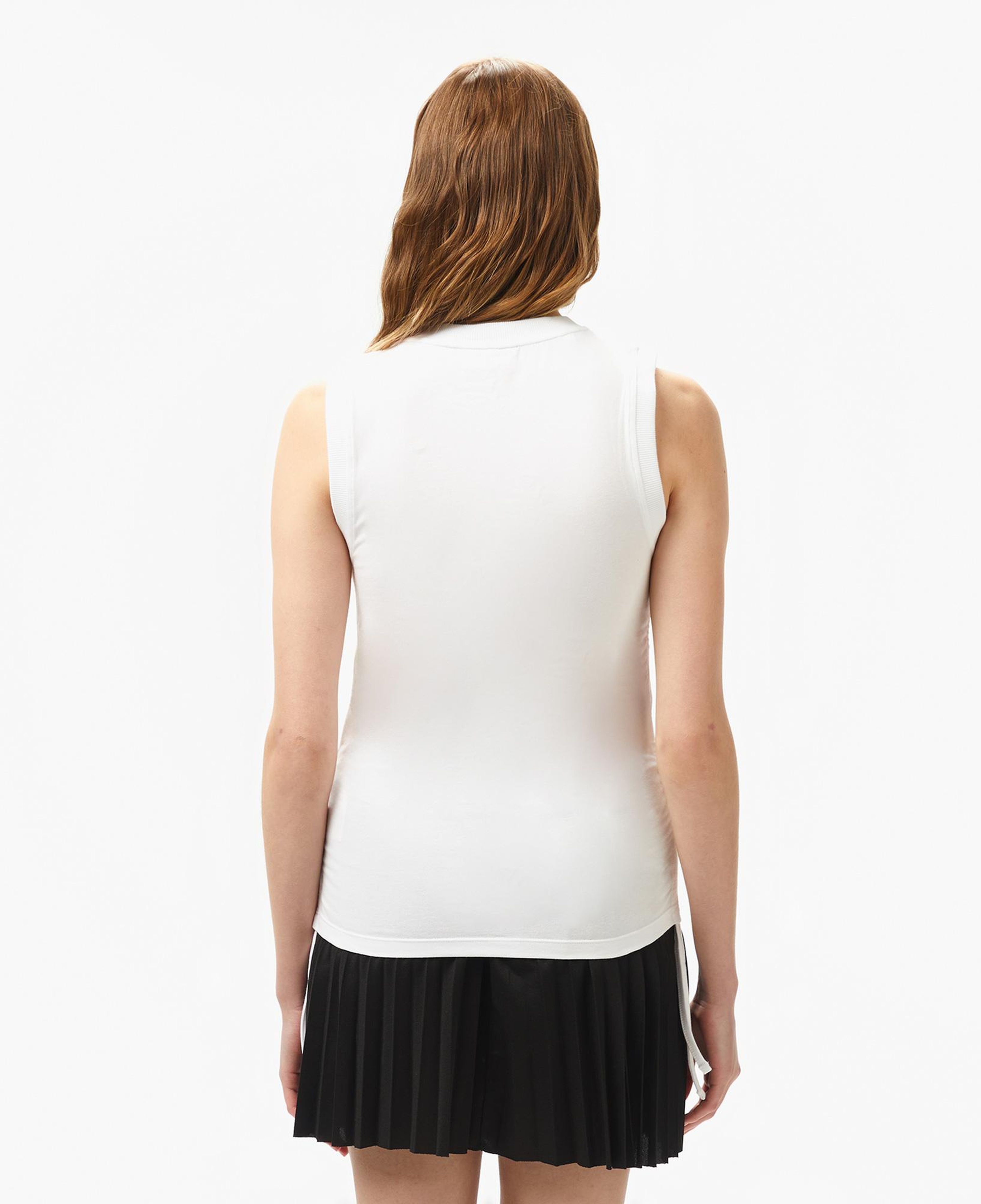Kadın Slim Fit Kolsuz Bisiklet Yaka Beyaz T-Shirt