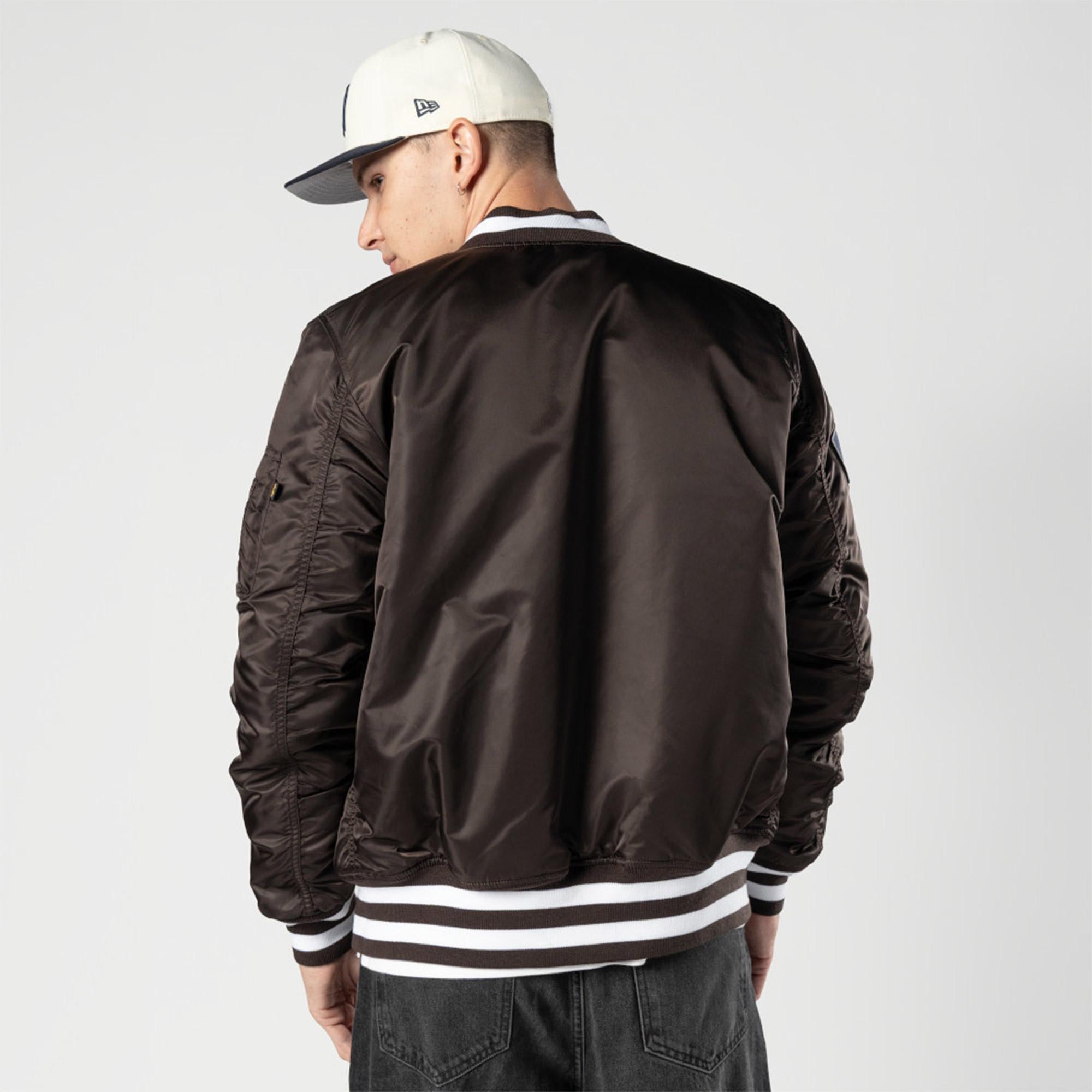 Alpha Industries x New Era New York Yankees MA-1 Bomber Erkek Kahverengi Mont
