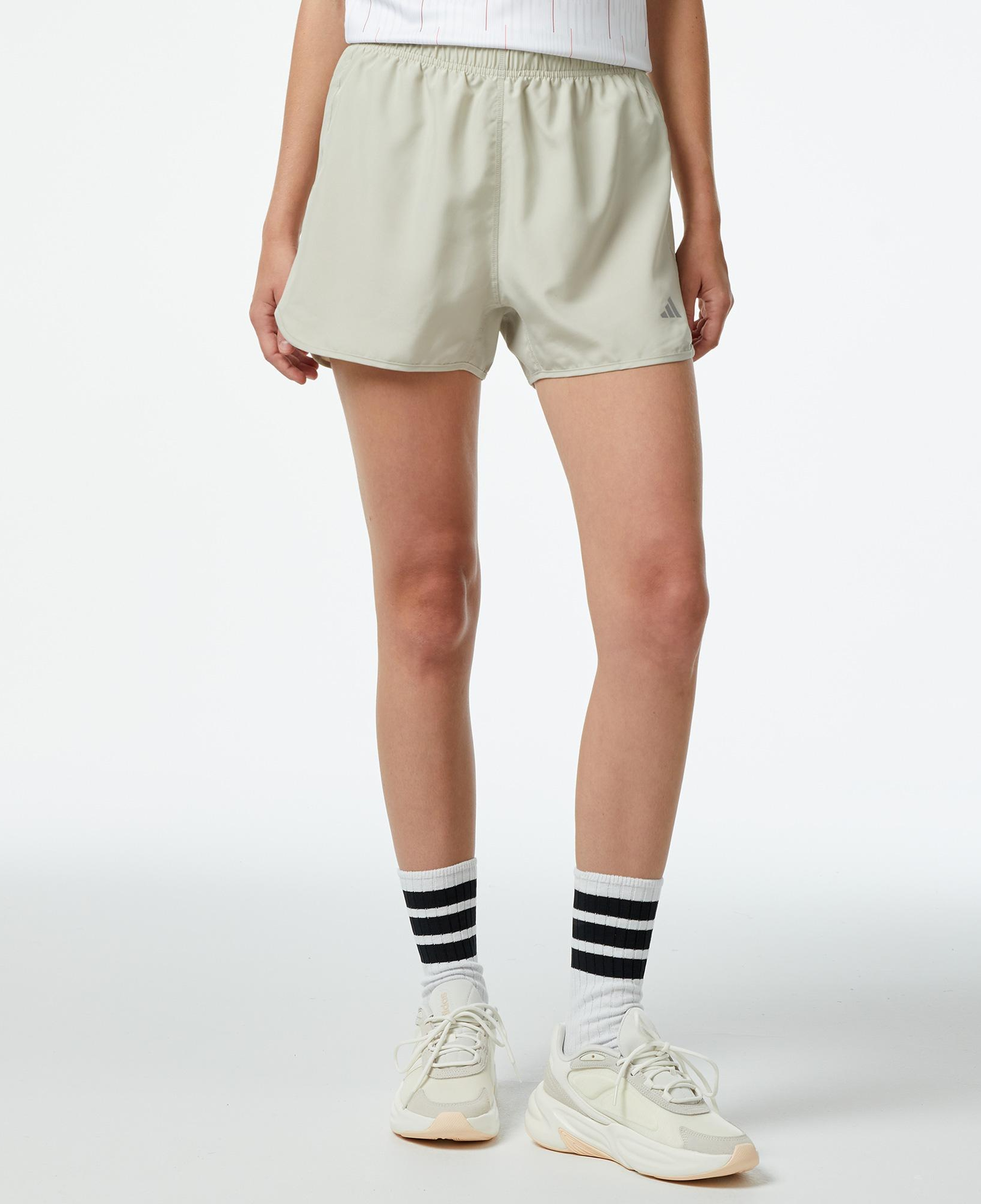 adidas Run It Short Kadın Bej Koşu Şortu