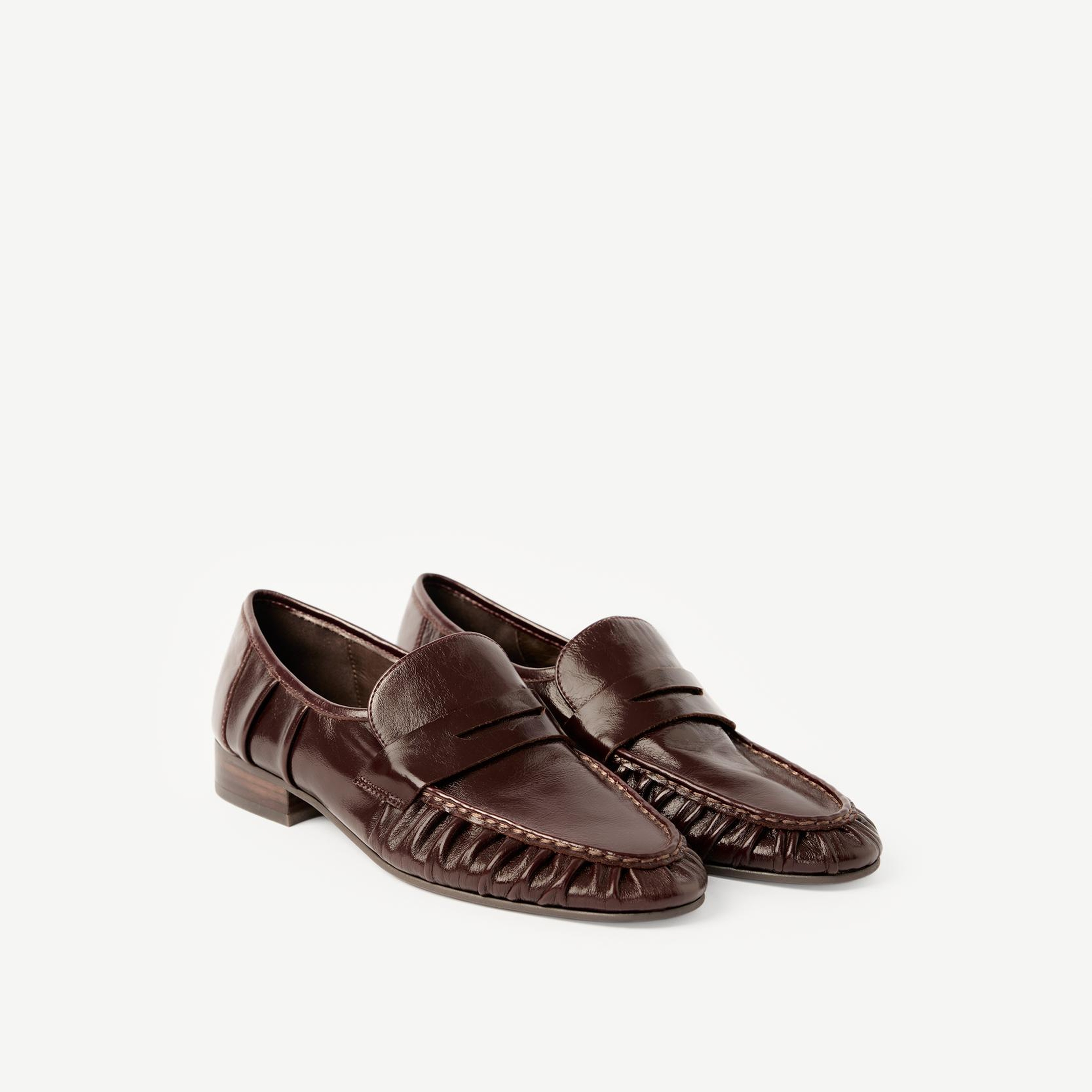 YARGICI Parlak Deri Loafer