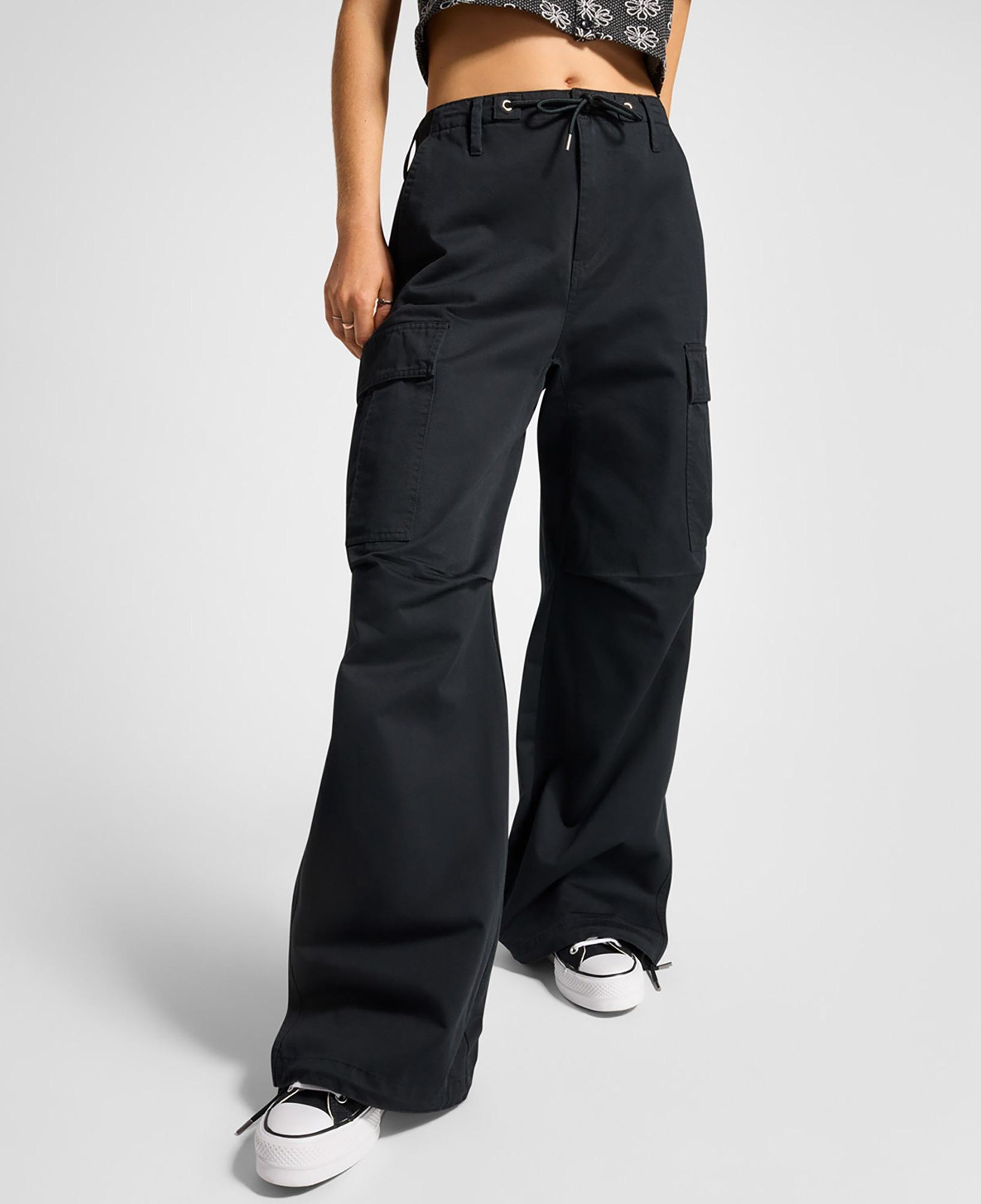 Converse Cargo Kadın Siyah Pantolon
