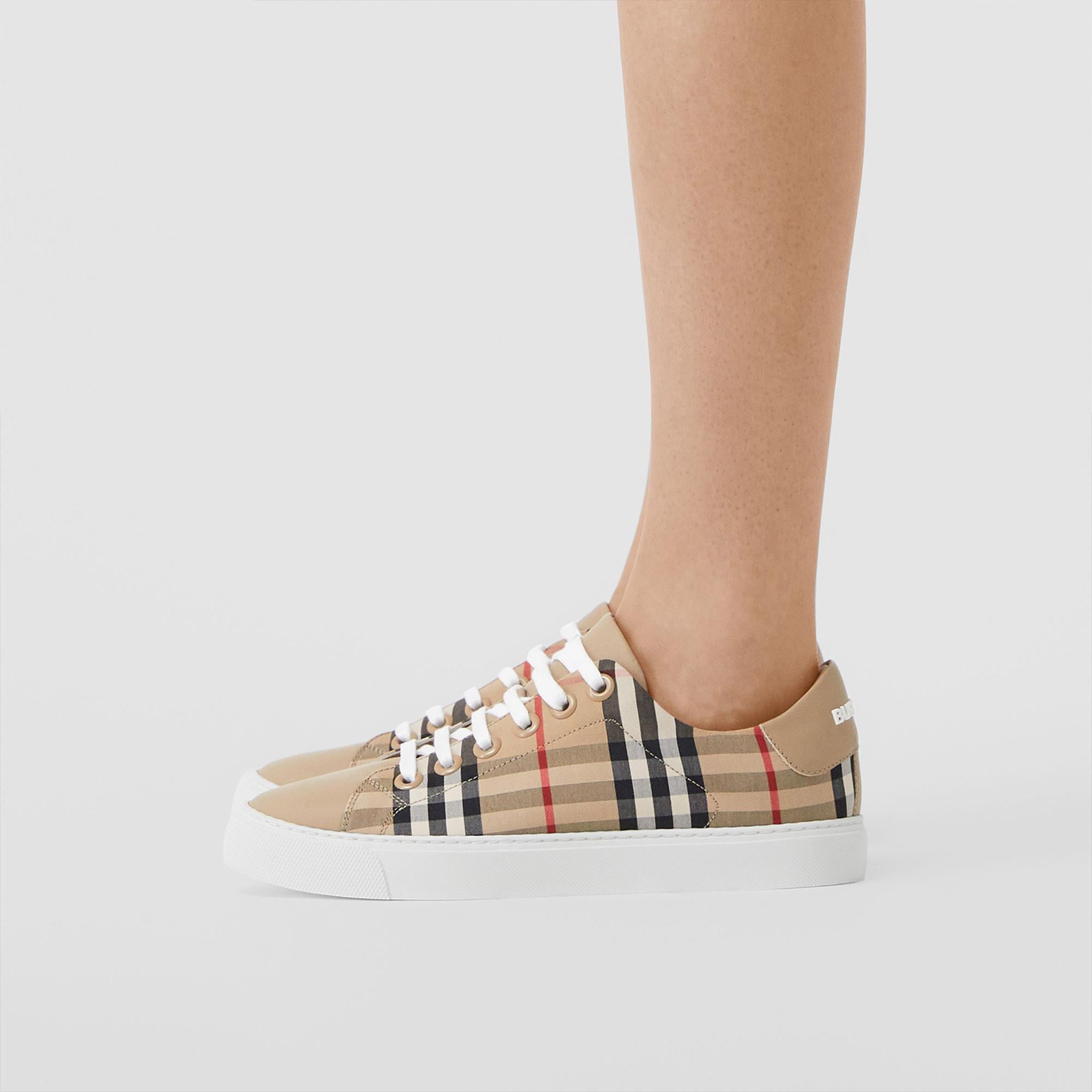 Burberry Albridge Vintage And Leather Kadın Bej Sneaker