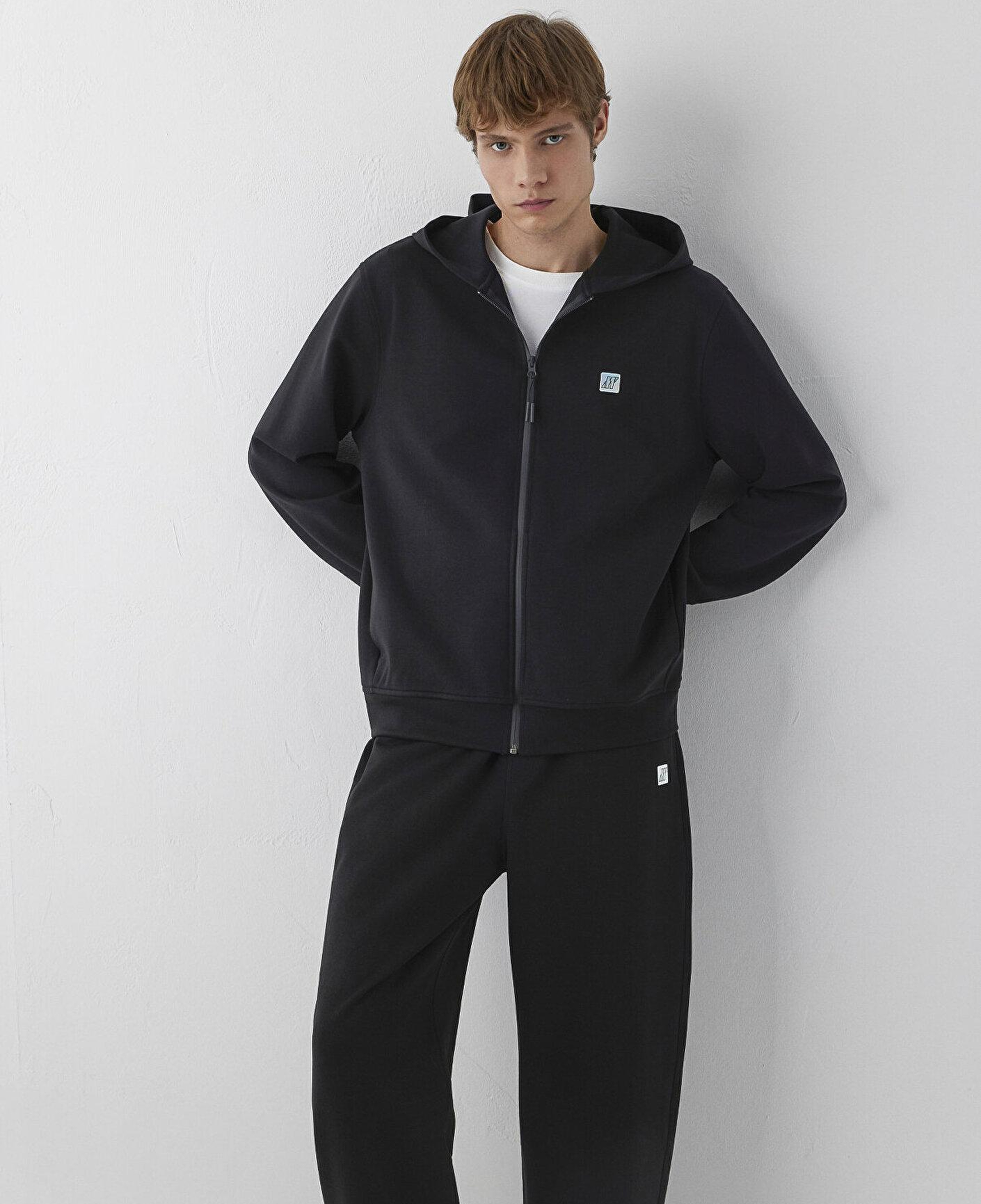 Mavi Kapüşonlu Siyah Sweatshirt 0S20025-900