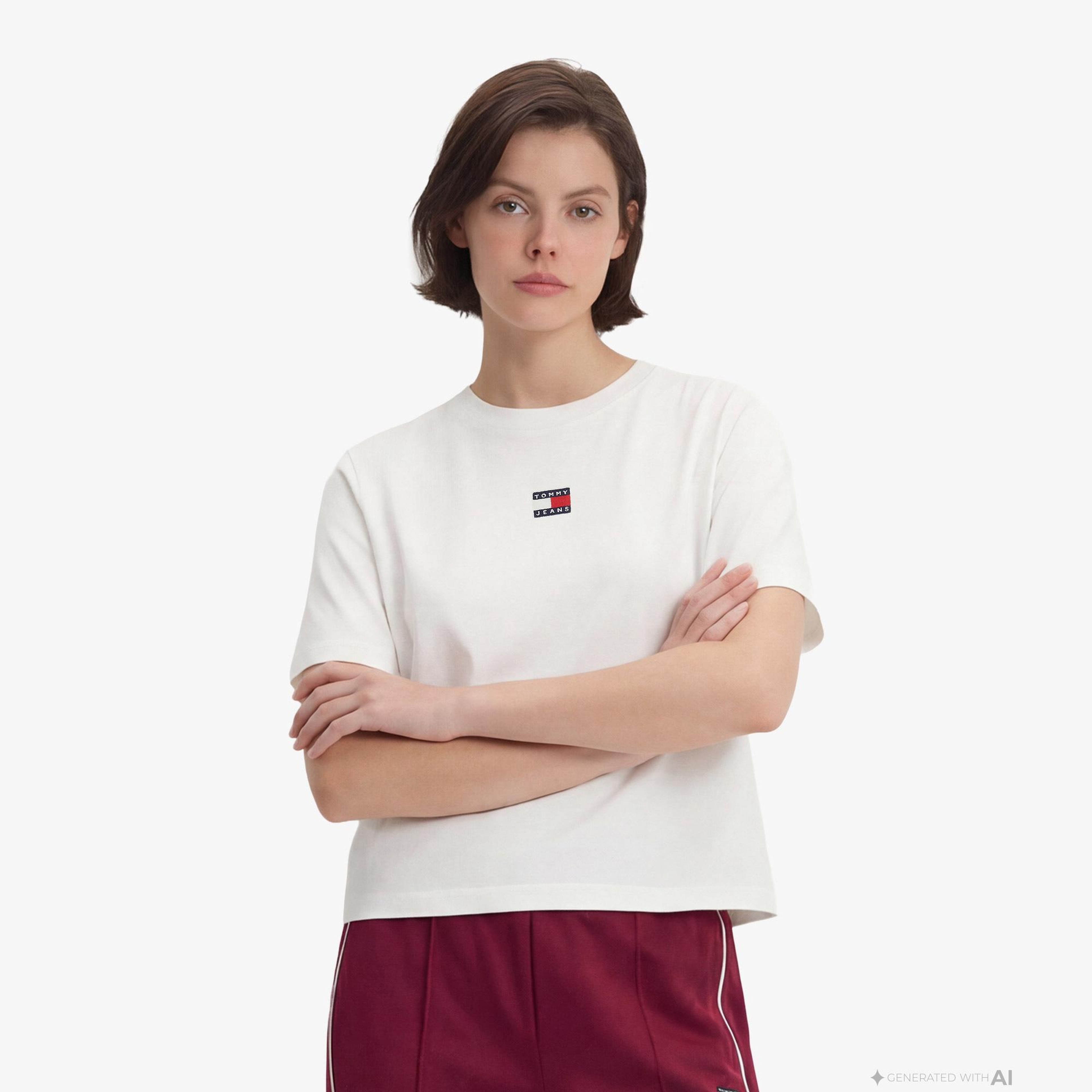 Tommy Hilfiger Bxy Badge Kadın Beyaz T-Shirt