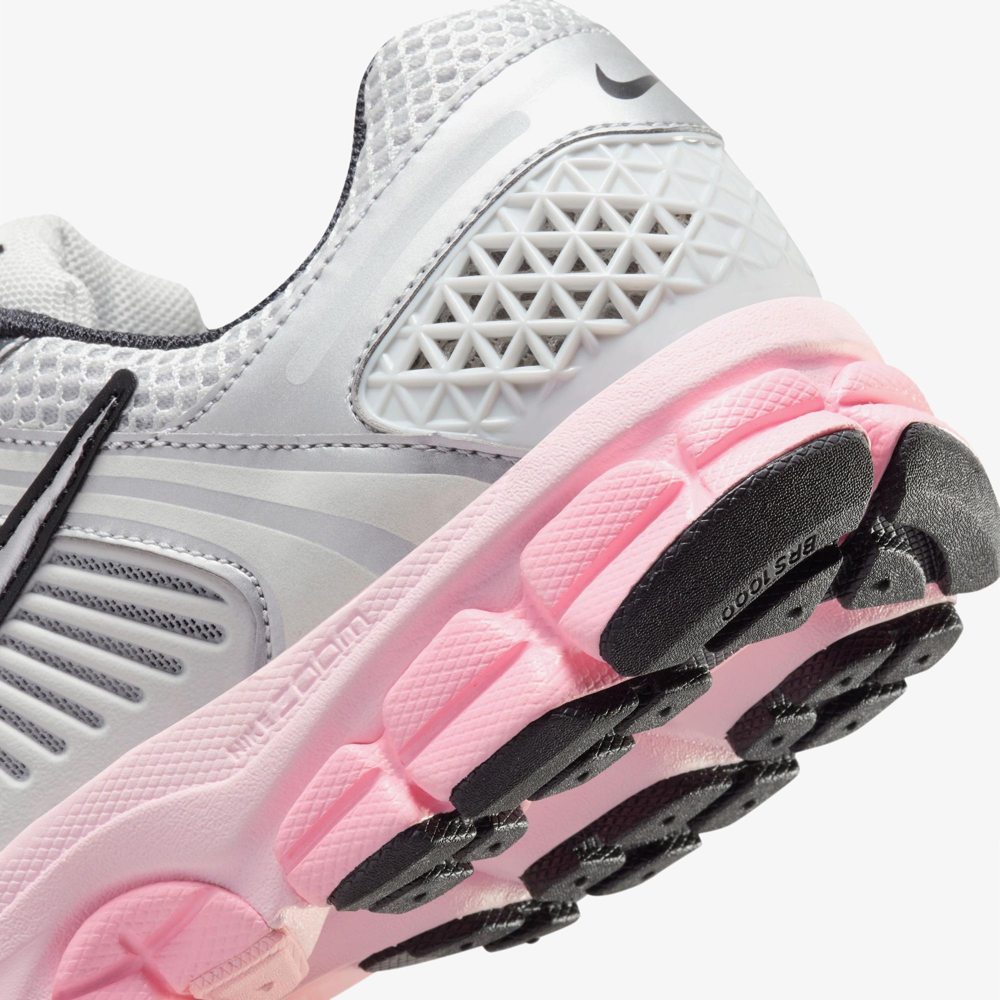 Nike Zoom Vomero 5 Kadın Gri Spor Ayakkabı