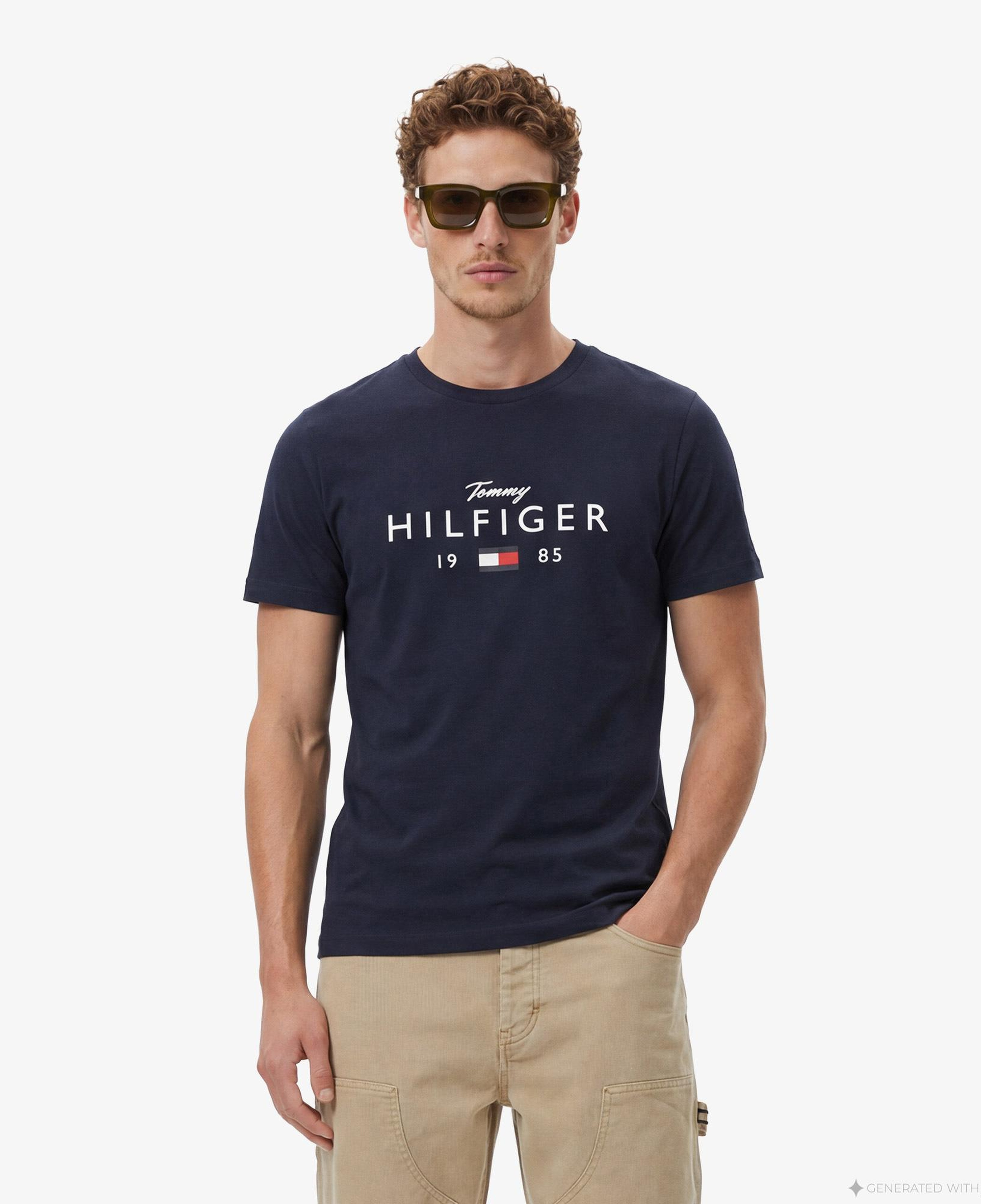 Tommy Hilfiger Brand Love Graphic Erkek Lacivert T-Shirt