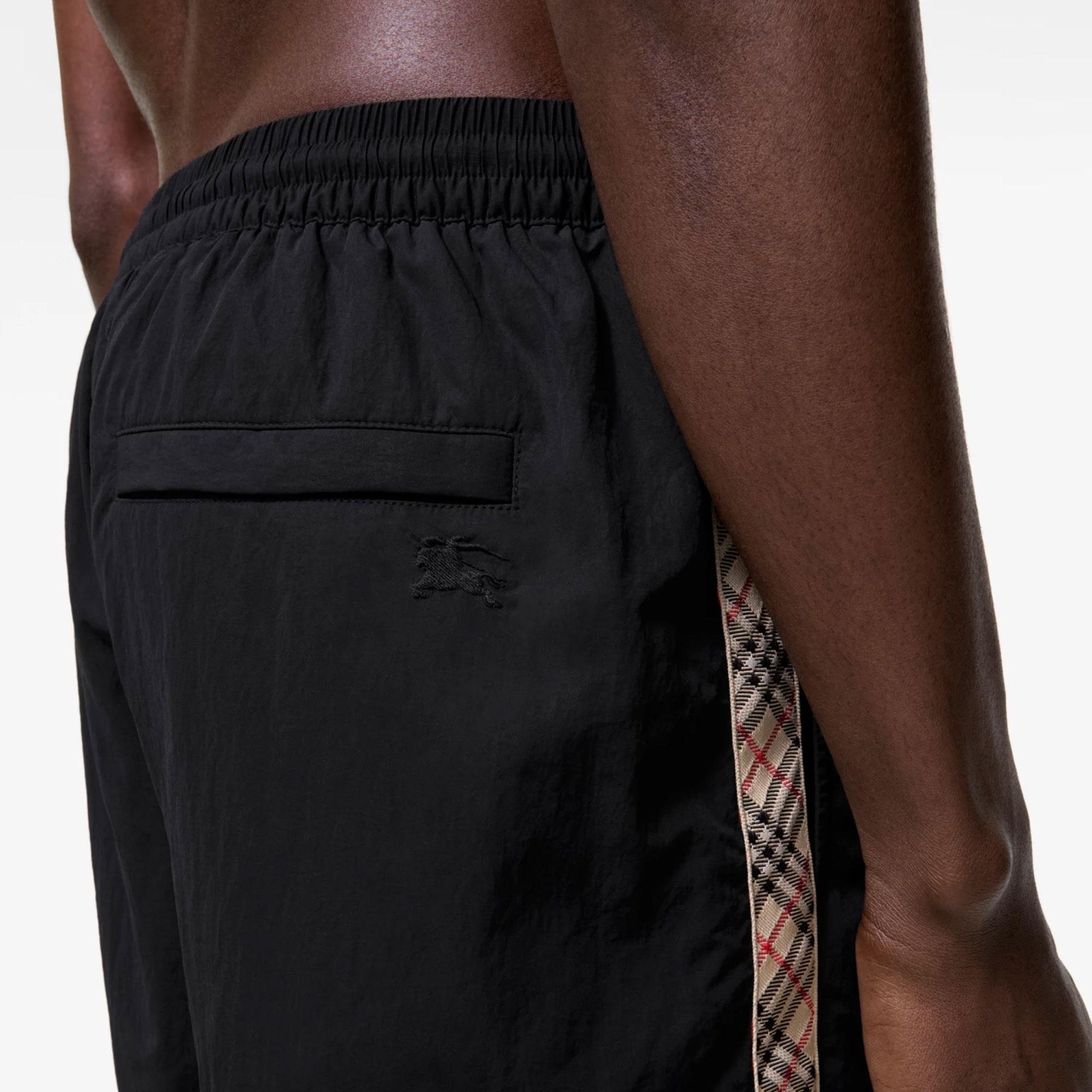 Burberry Check Trim Erkek Siyah Deniz Şortu