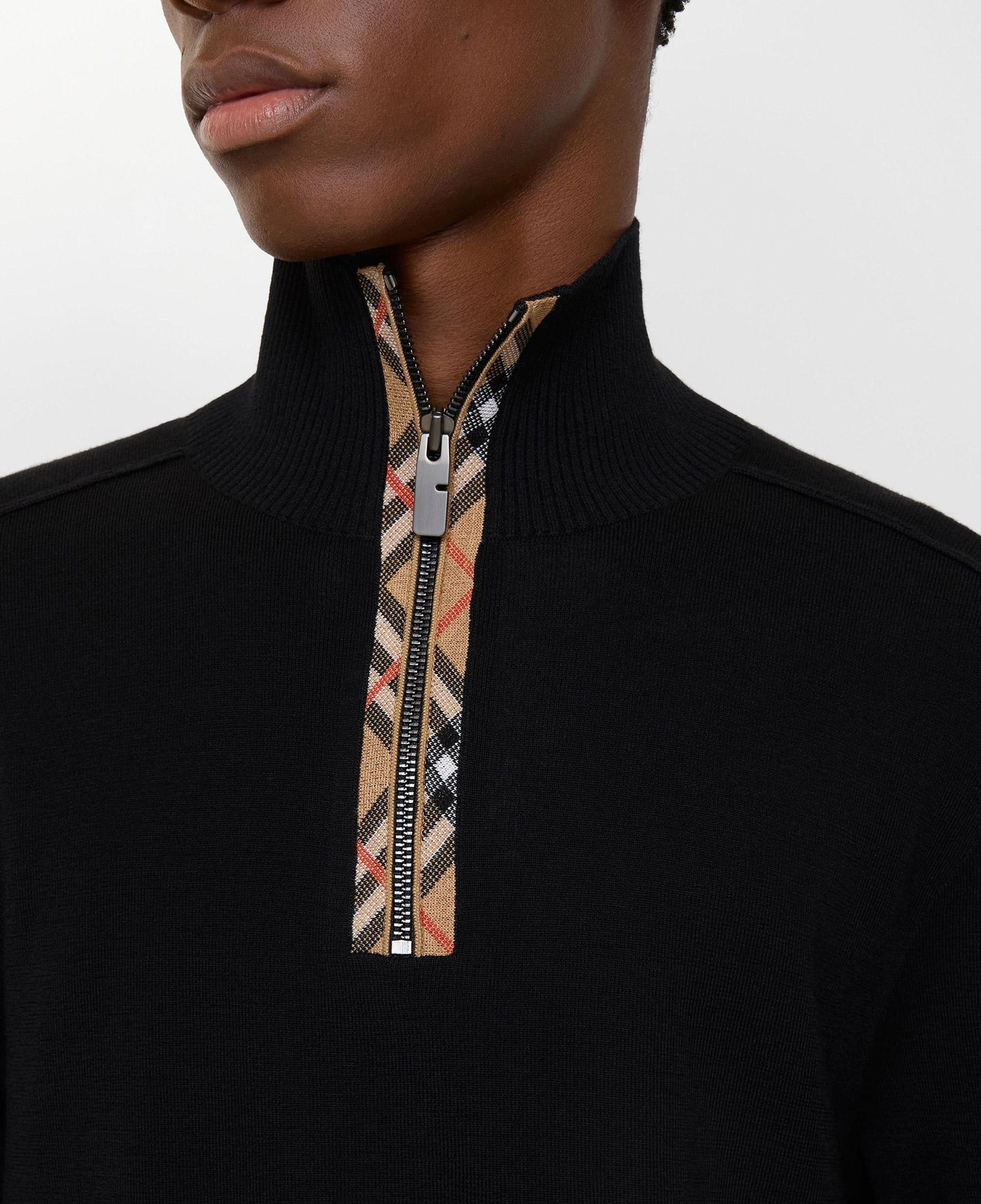 Burberry Check Trim Wool Half-Zip Erkek Siyah Trıko