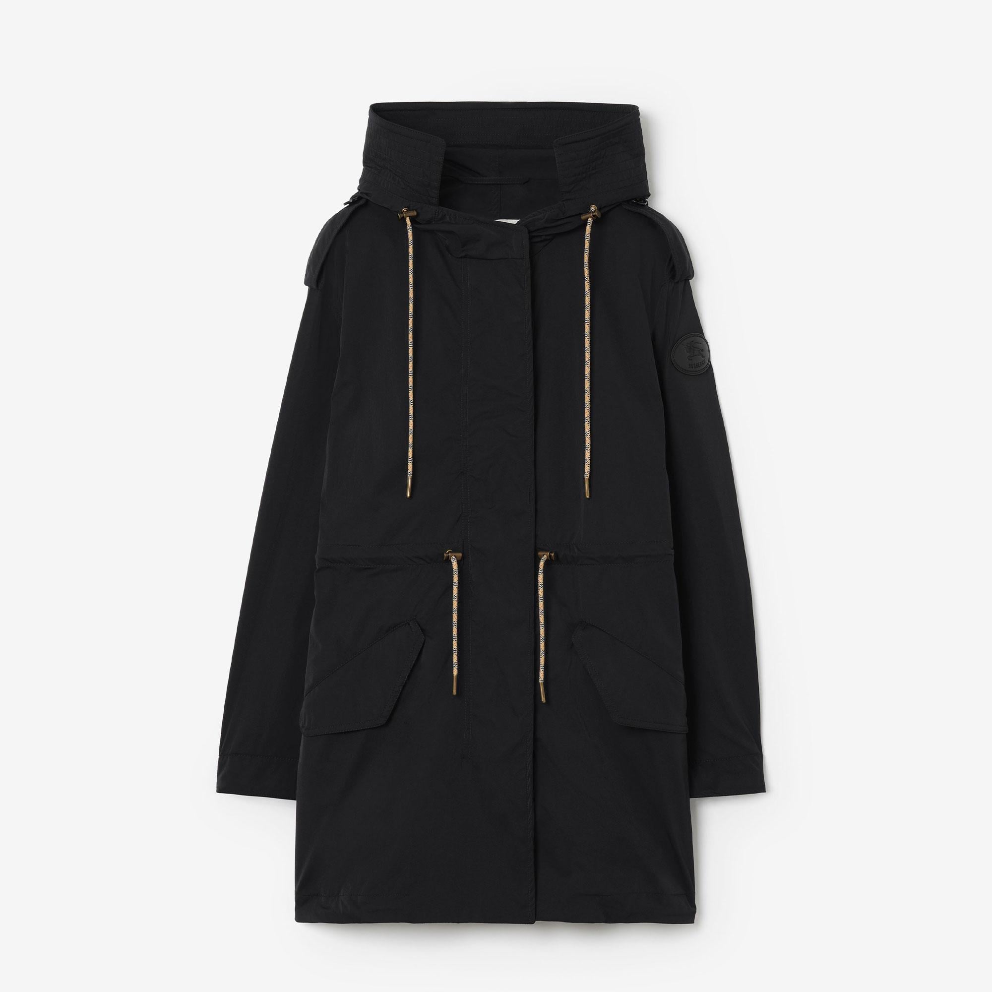 Burberry Kadın Siyah Mont