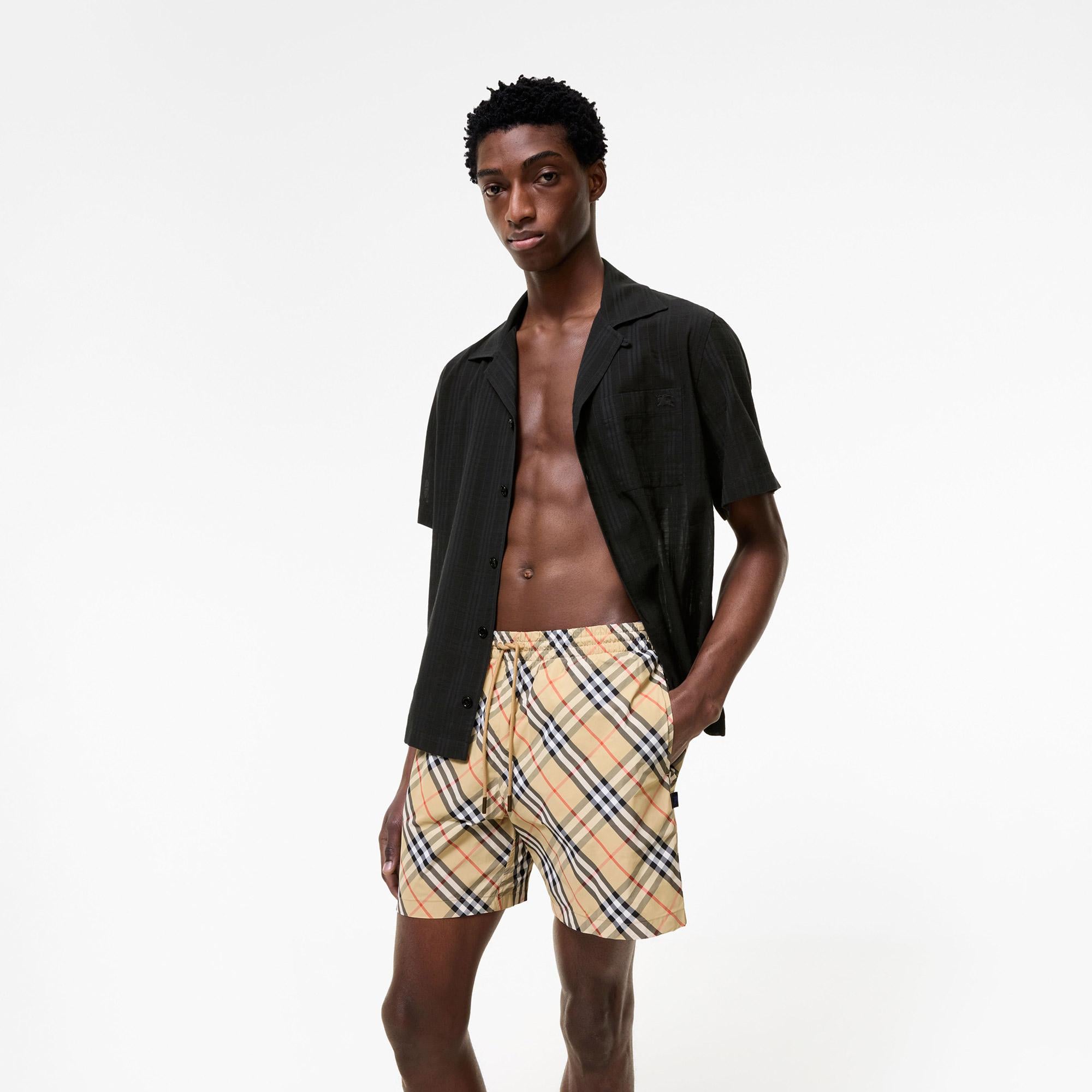 Burberry Erkek Bej Deniz Şortu