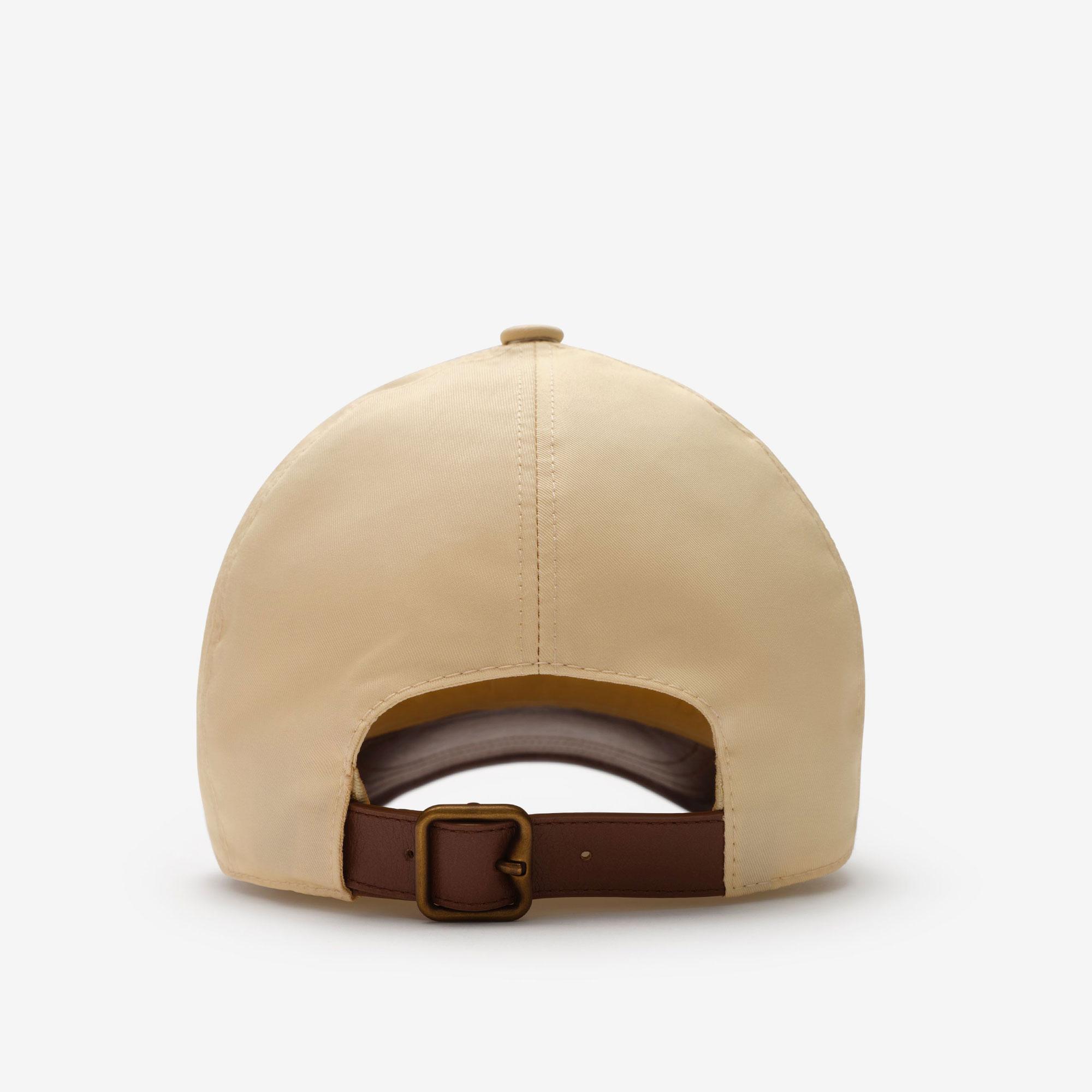 Burberry Erkek Krem Şapka