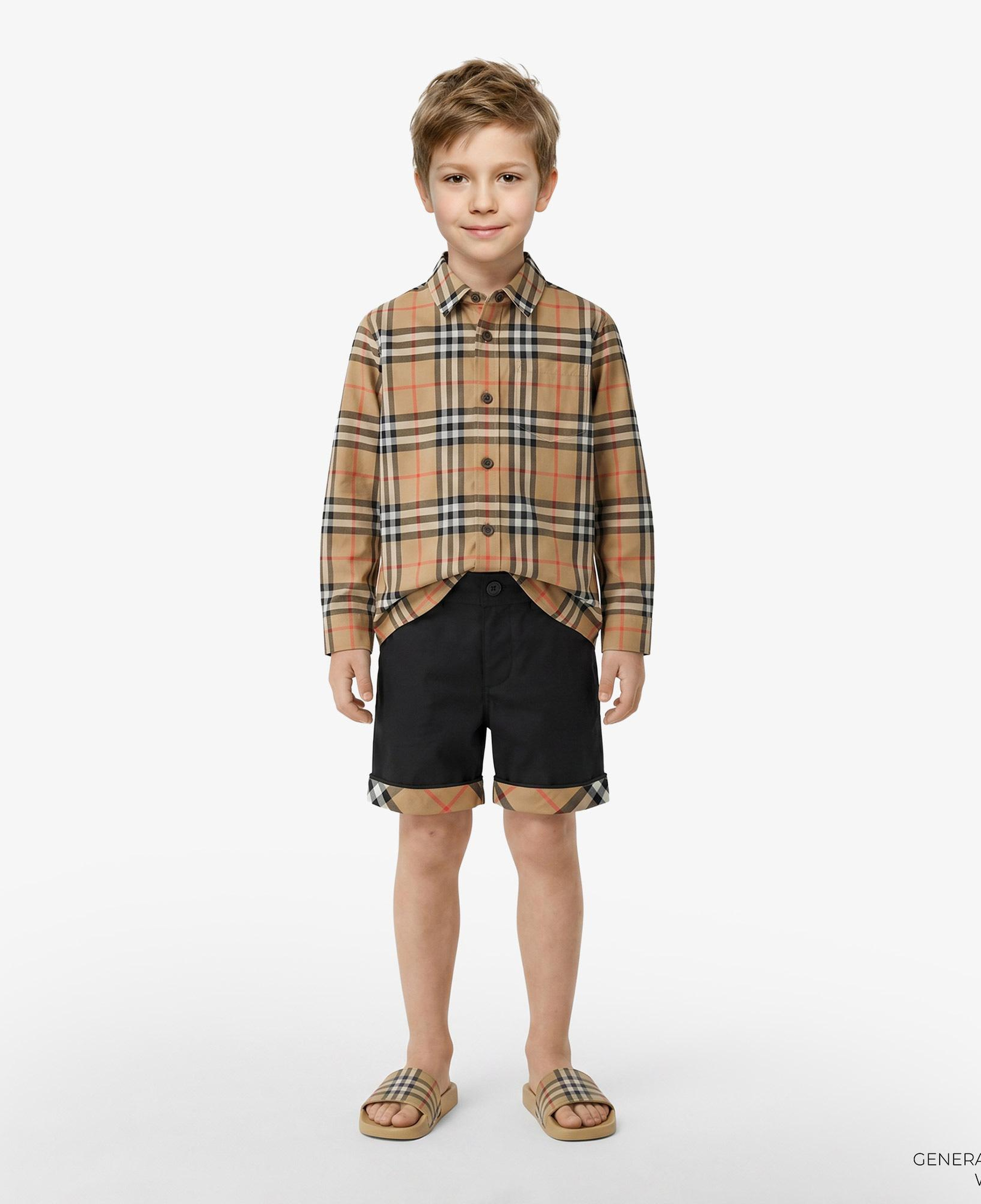 Burberry Oscar Check Çocuk Siyah Şort