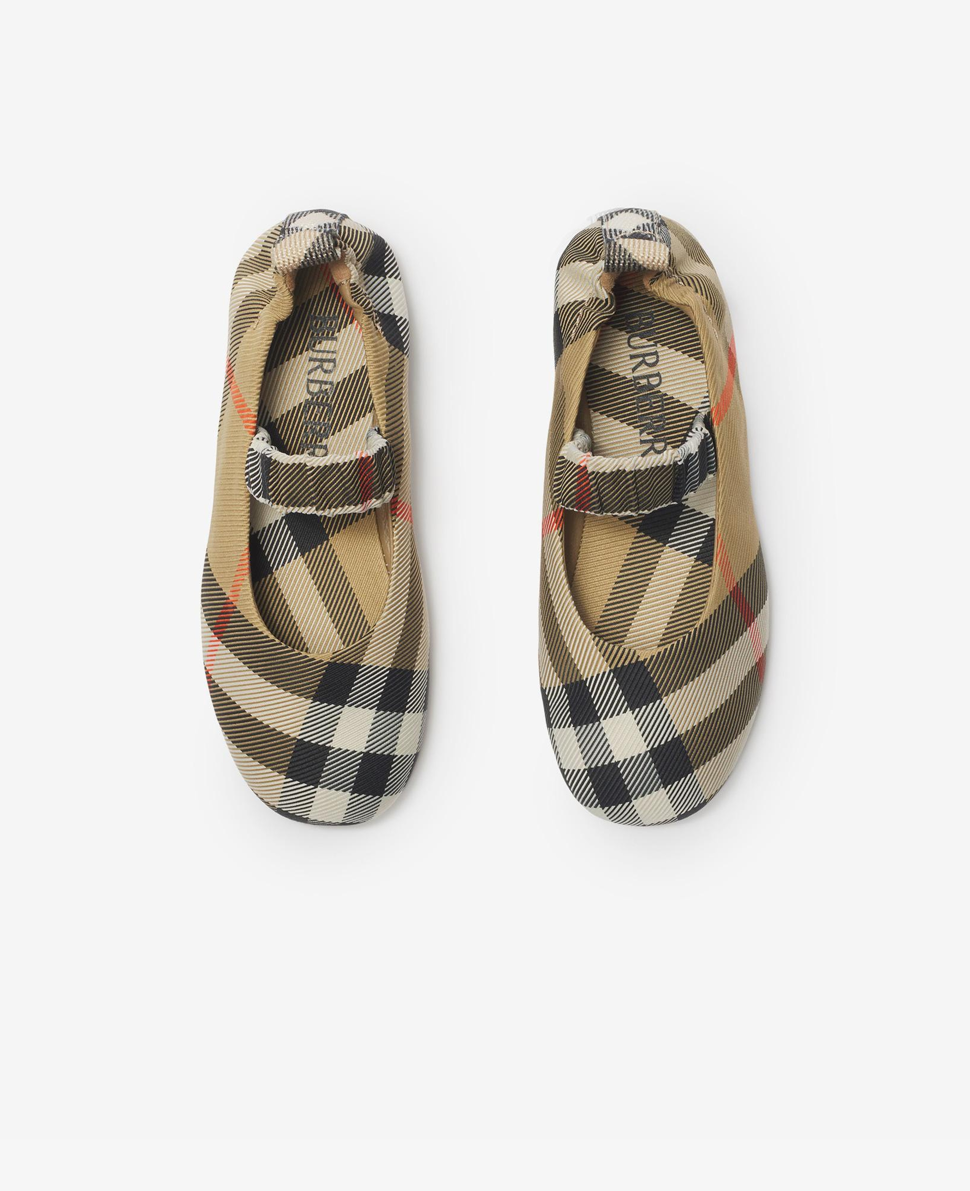 Burberry Chaterley Nylon Blend Çocuk Bej Babet