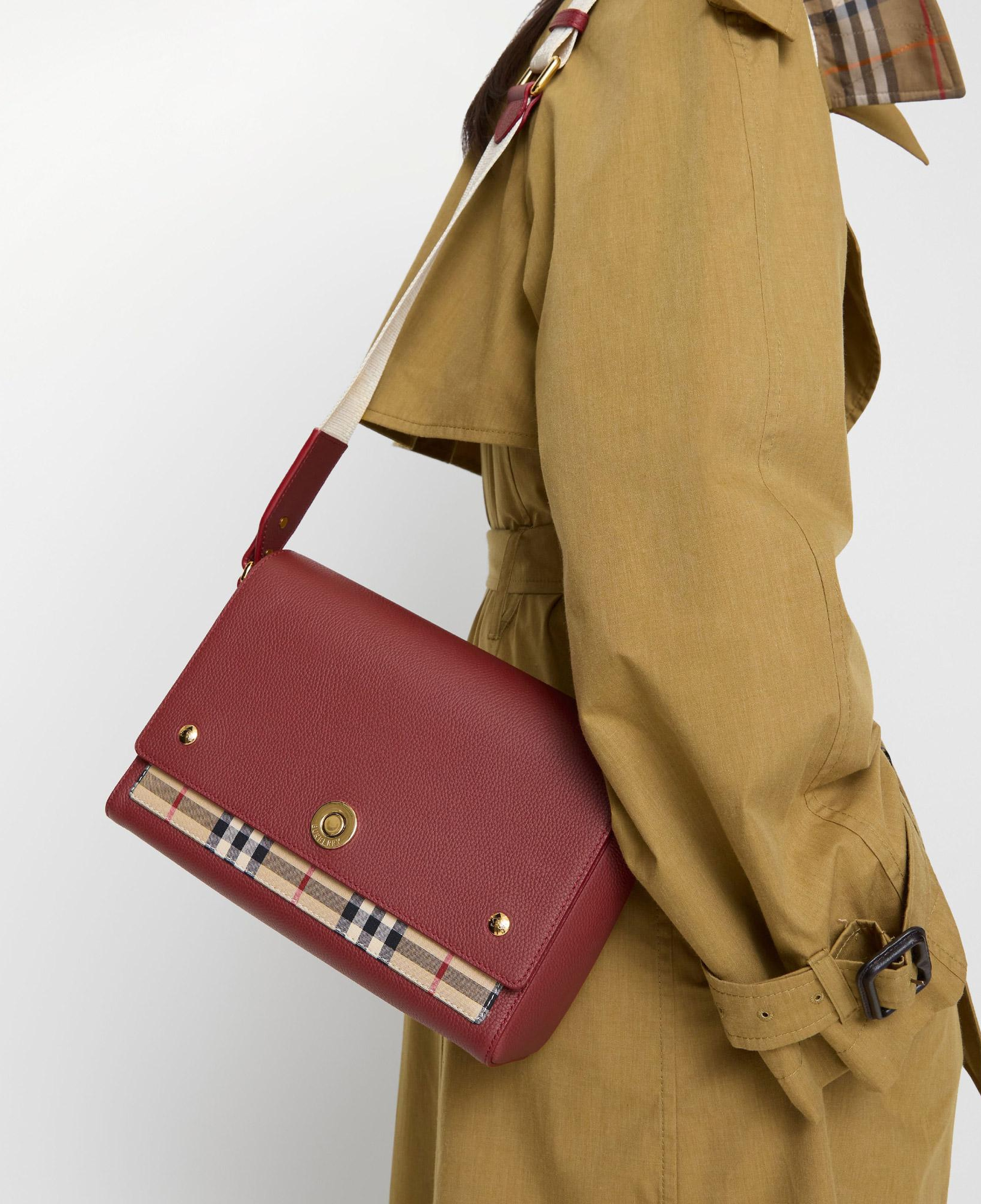 Burberry Note Kadın Bordo Omuz Çantası