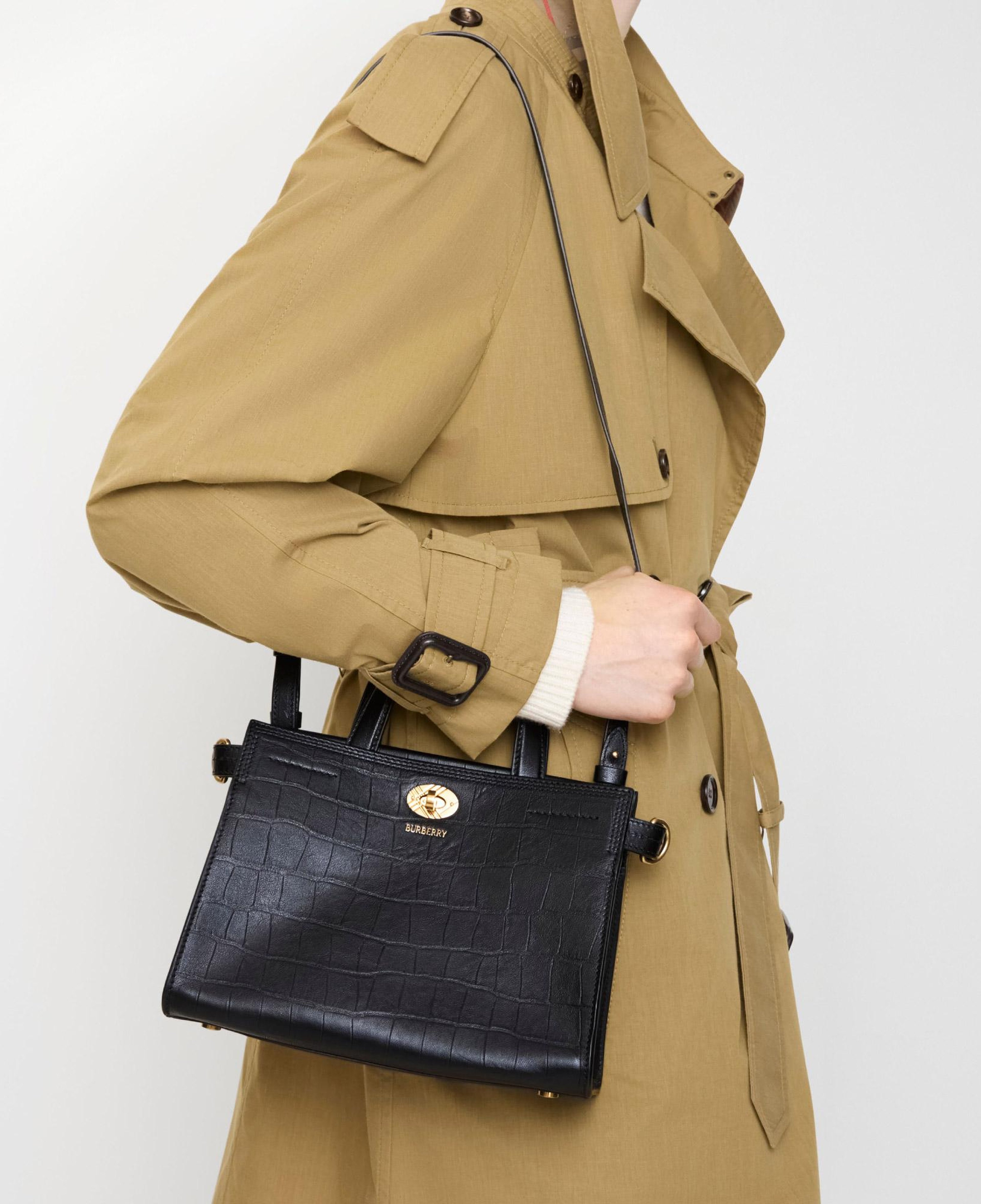 Burberry Tote Kadın Siyah El Çantası