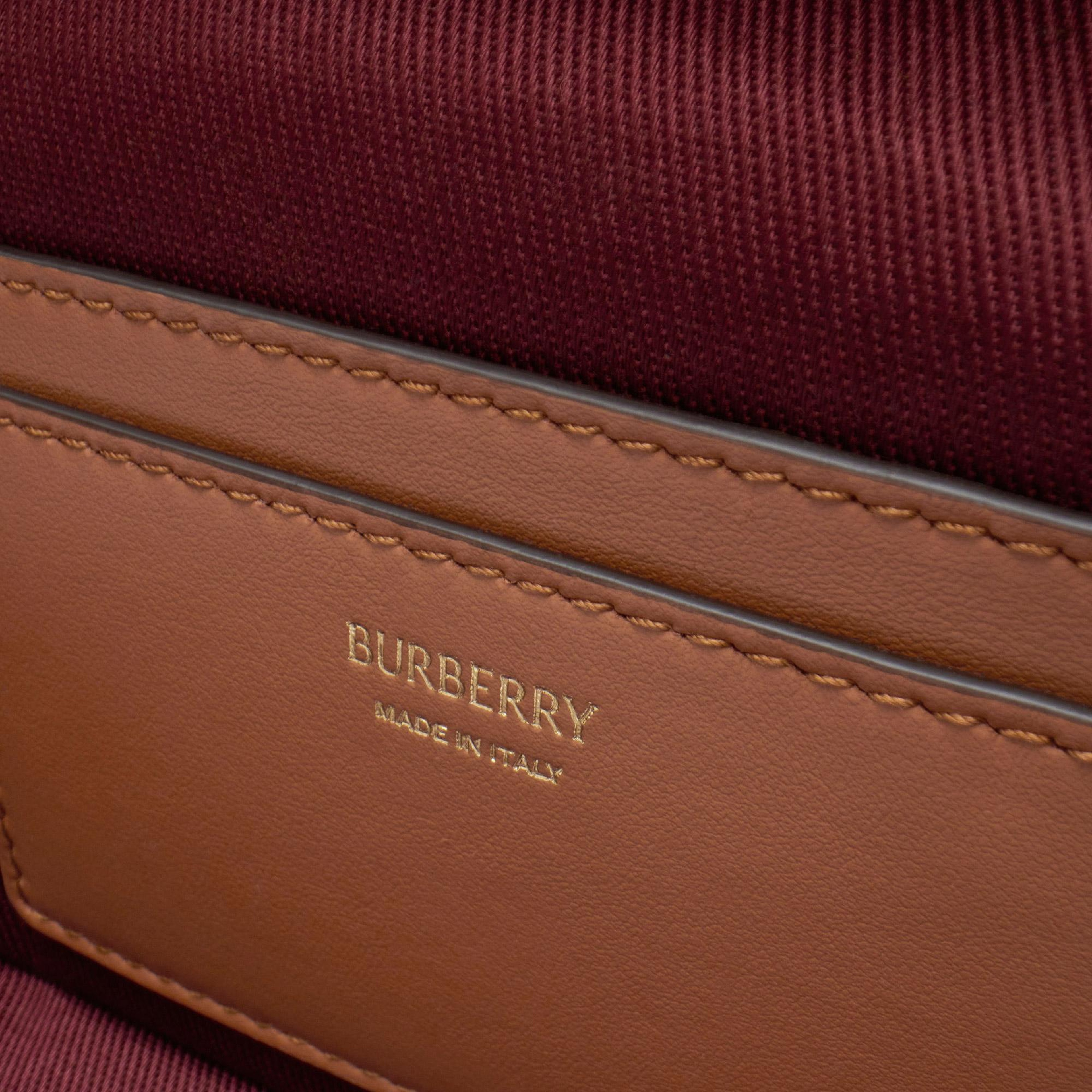 Burberry Vanıty Kadın Bej Çapraz Çanta
