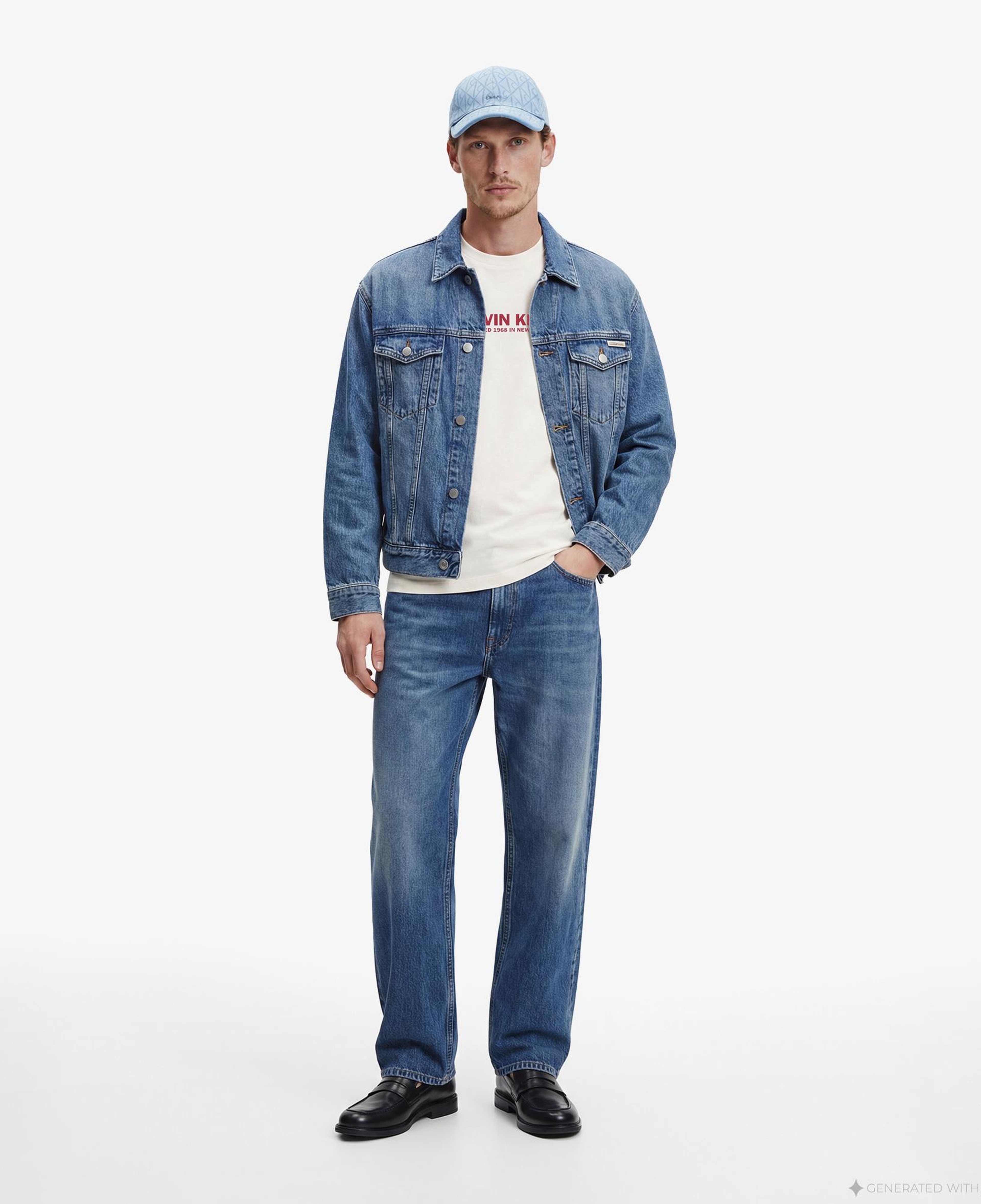 Calvin Klein 30S Grap Erkek Beyaz T-Shirt
