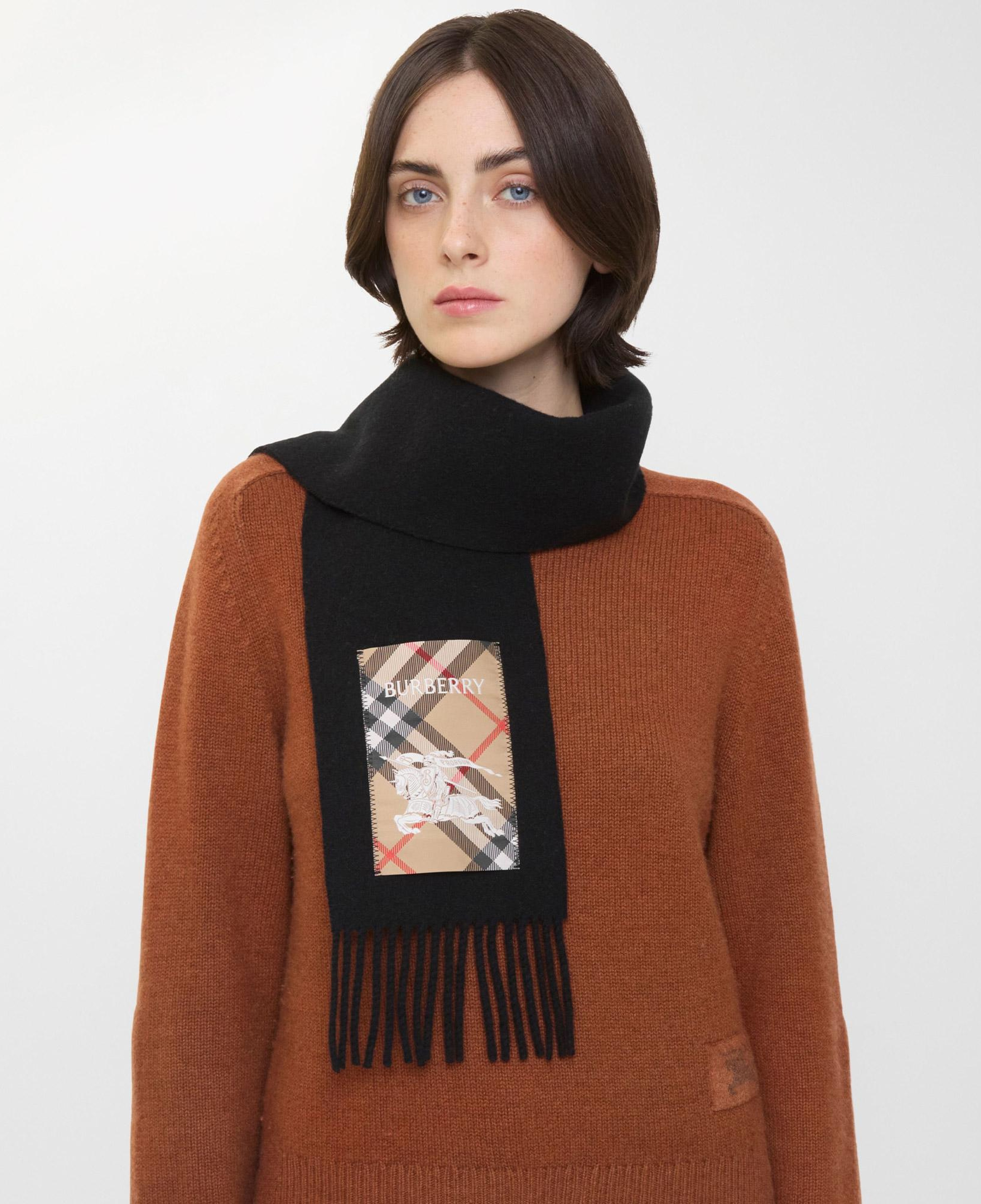 Burberry Solid Label Kadın Siyah Atkı