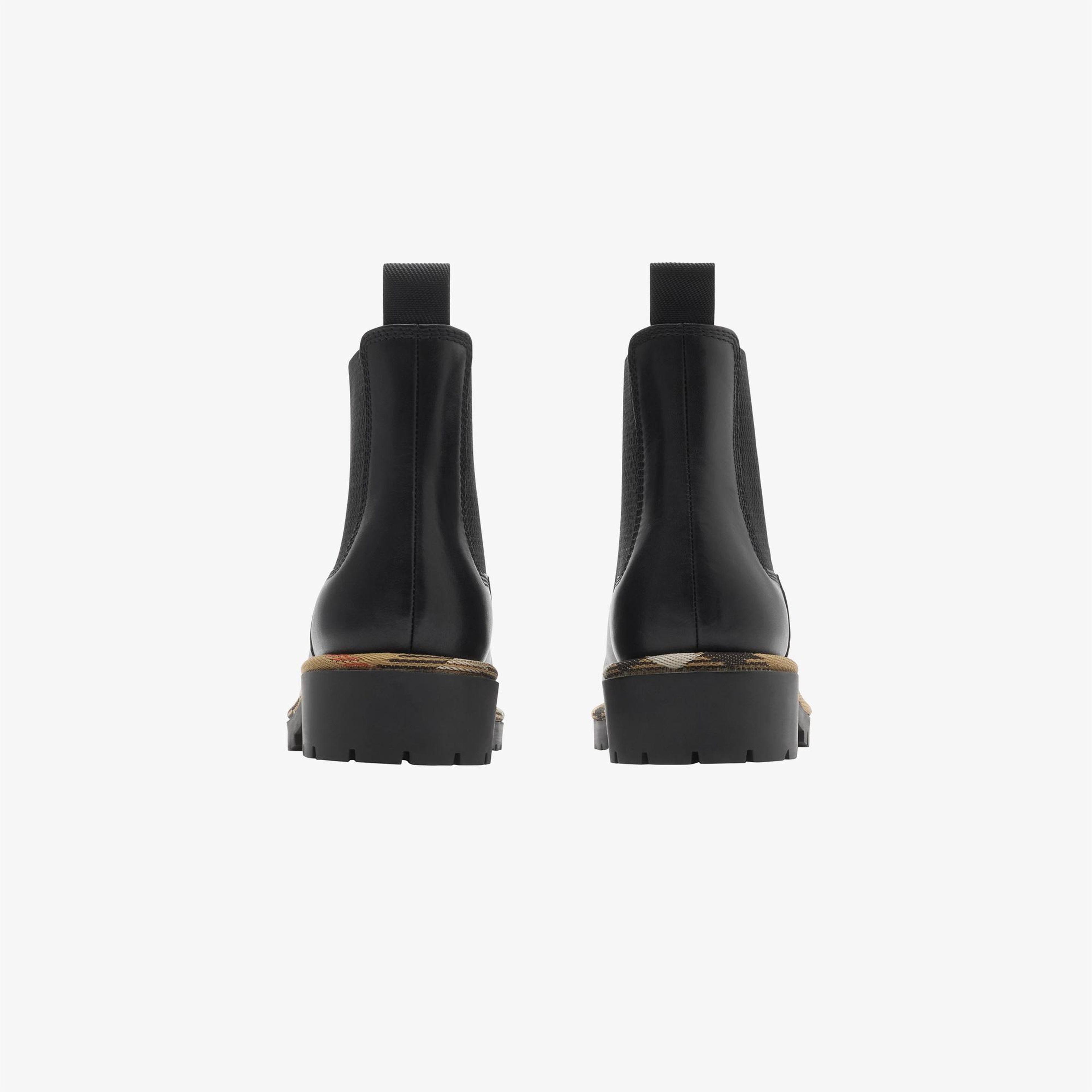 Burberry Leather Gravel Chelsea Kadın Siyah Bot