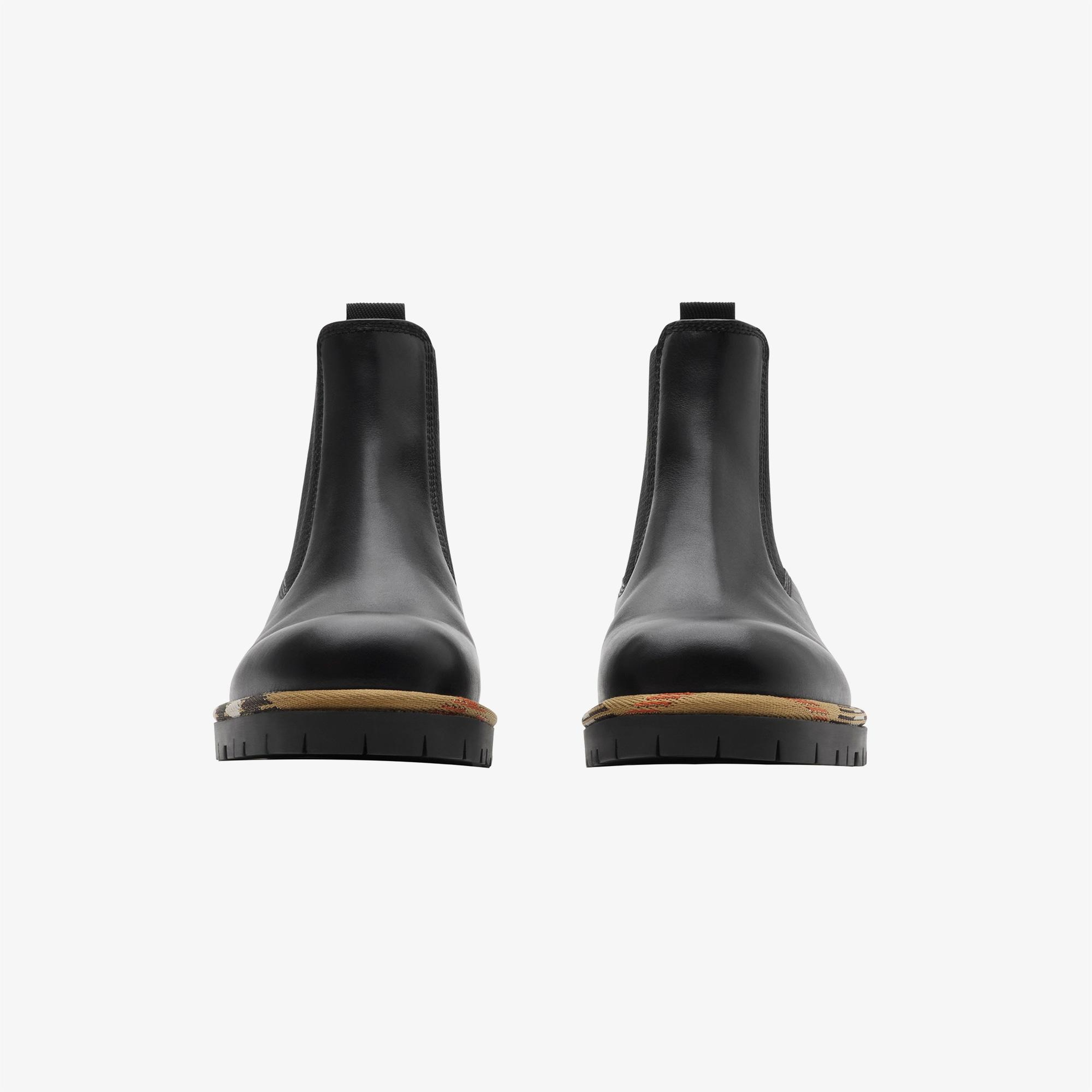 Burberry Leather Gravel Chelsea Kadın Siyah Bot