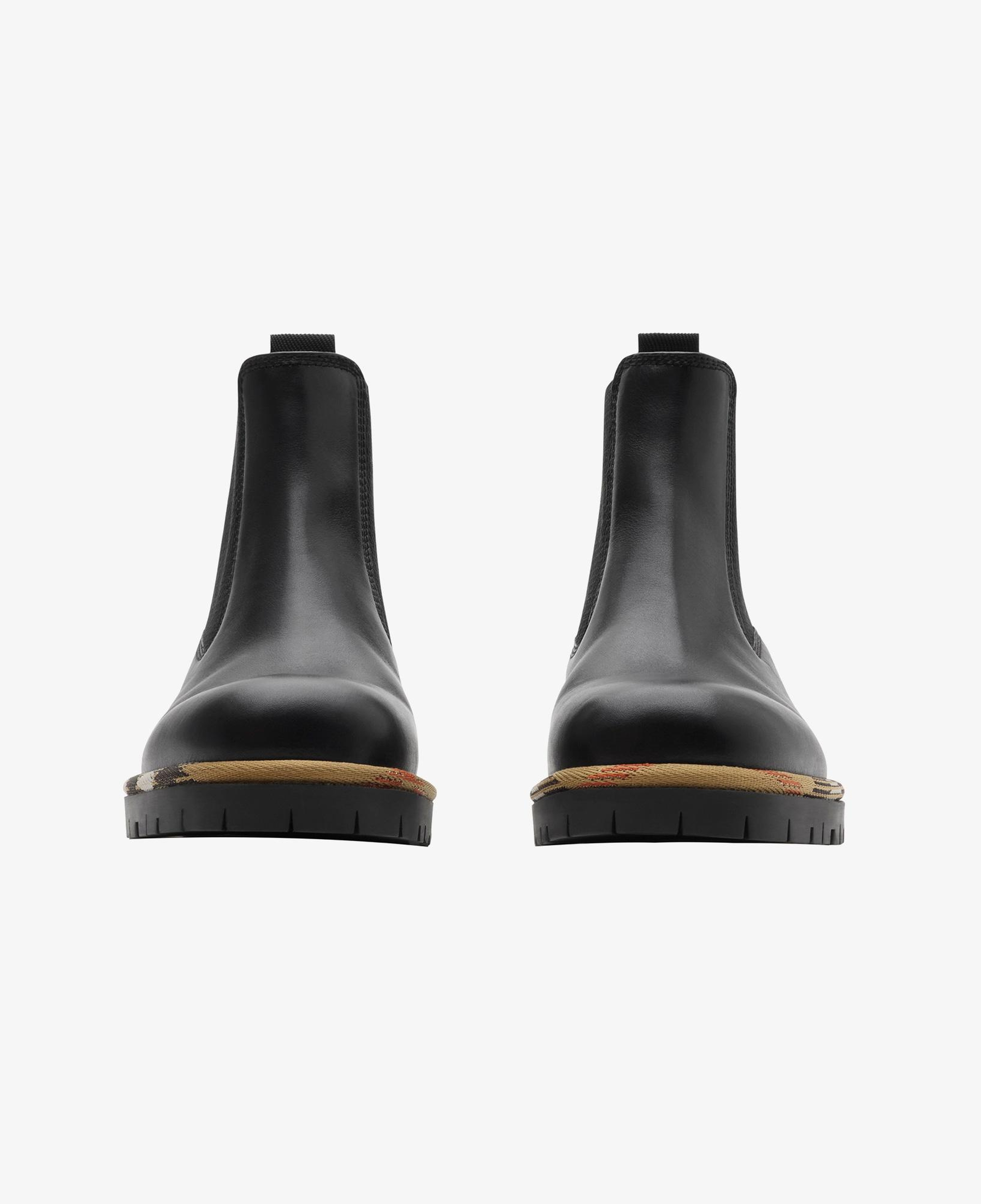 Burberry Leather Gravel Chelsea Kadın Siyah Bot