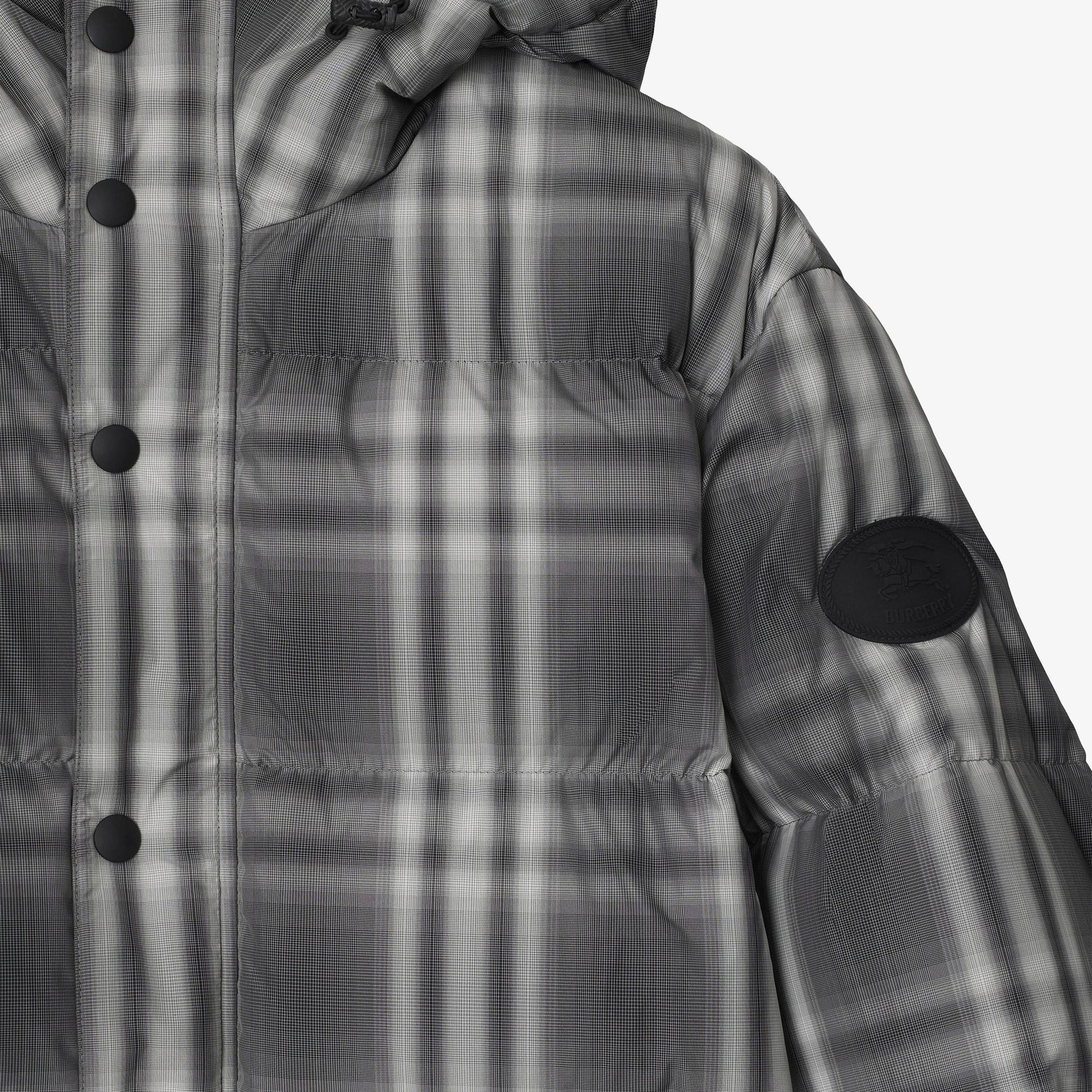 Burberry Snowdonia Check Erkek Siyah Mont