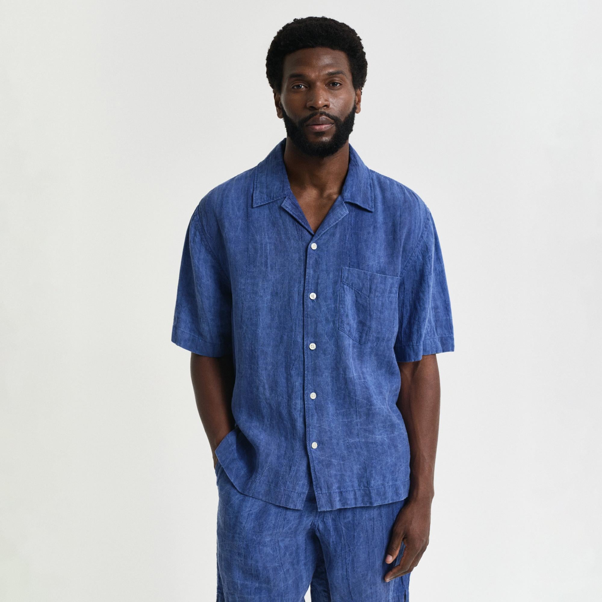 GANT Erkek Lacivert Relaxed Fit Klasik Yaka Gömlek