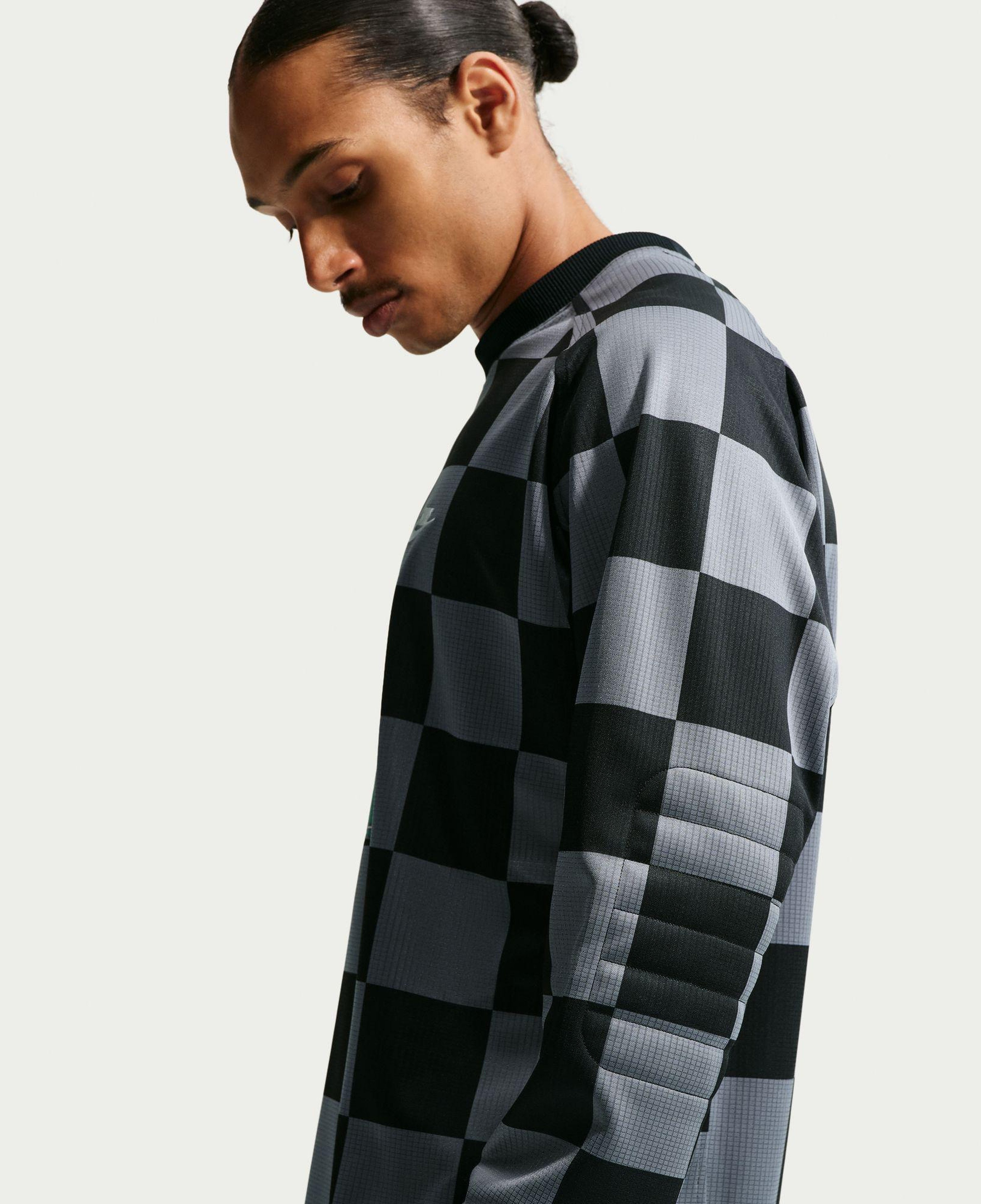 Nike Sportswear Club Goalie Erkek Siyah T-Shirt