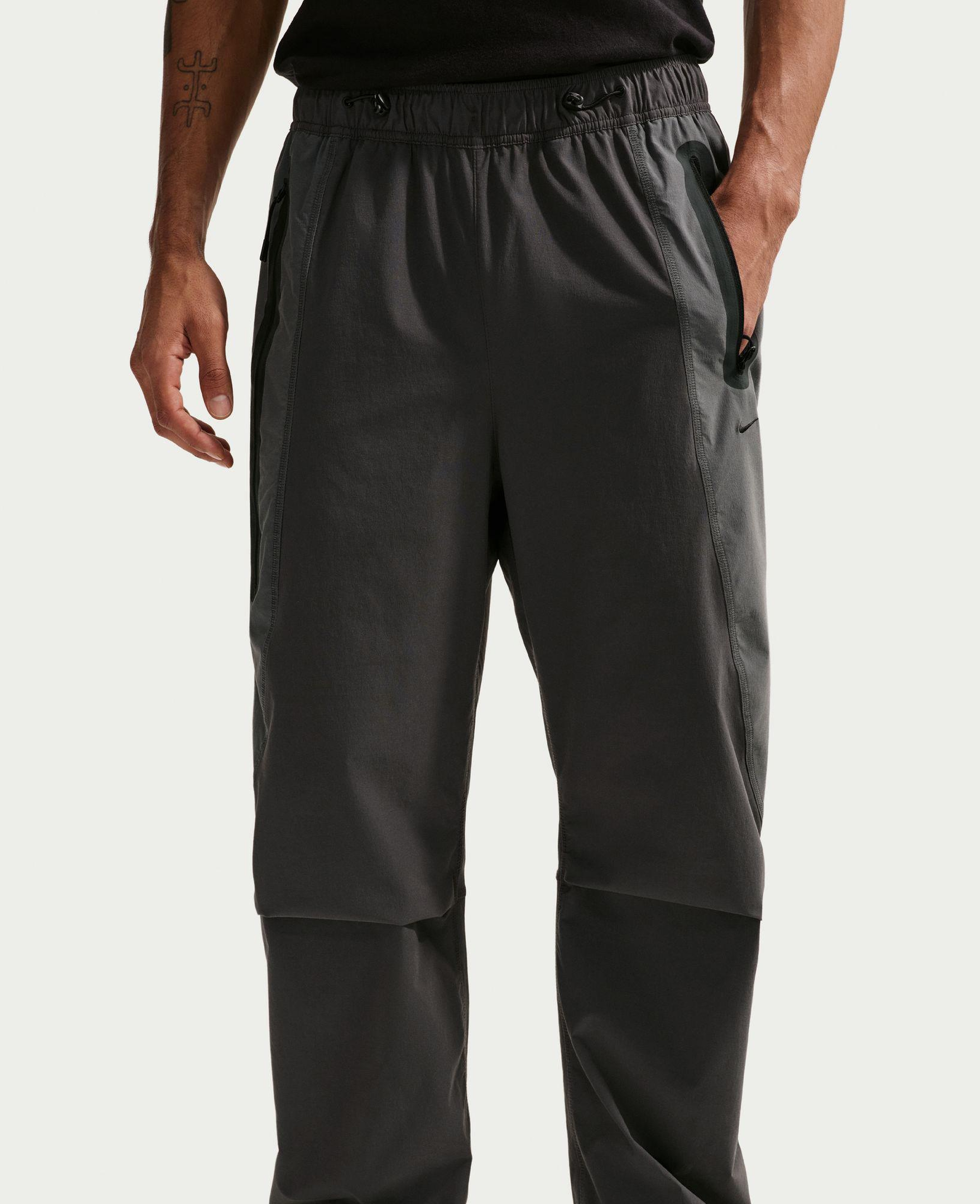 Nike Tech Dri-Fit Woven Color-Block Erkek Antrasit Eşofman Altı
