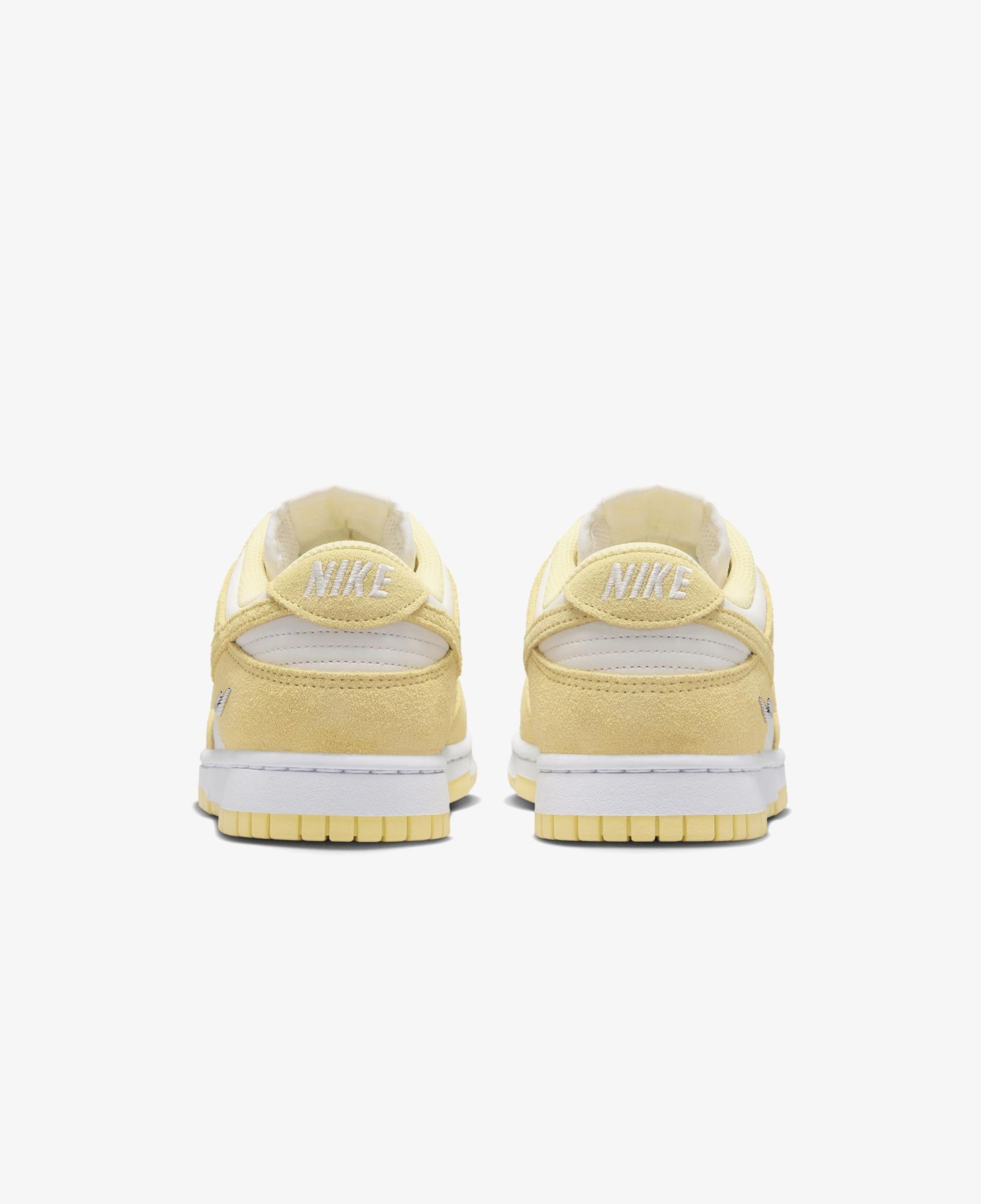 Nike Dunk Low Suede Kadın Sarı Spor Ayakkabı
