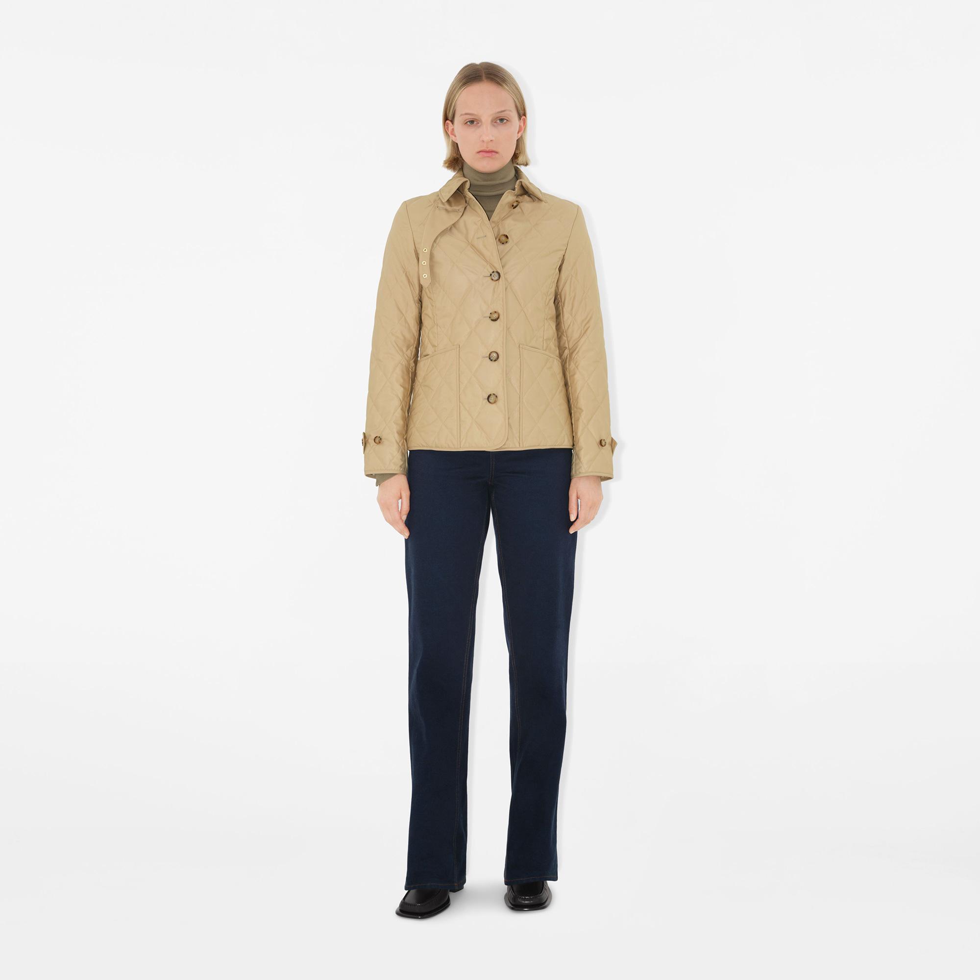 Burberry Fernleigh Kadın Beyaz Mont