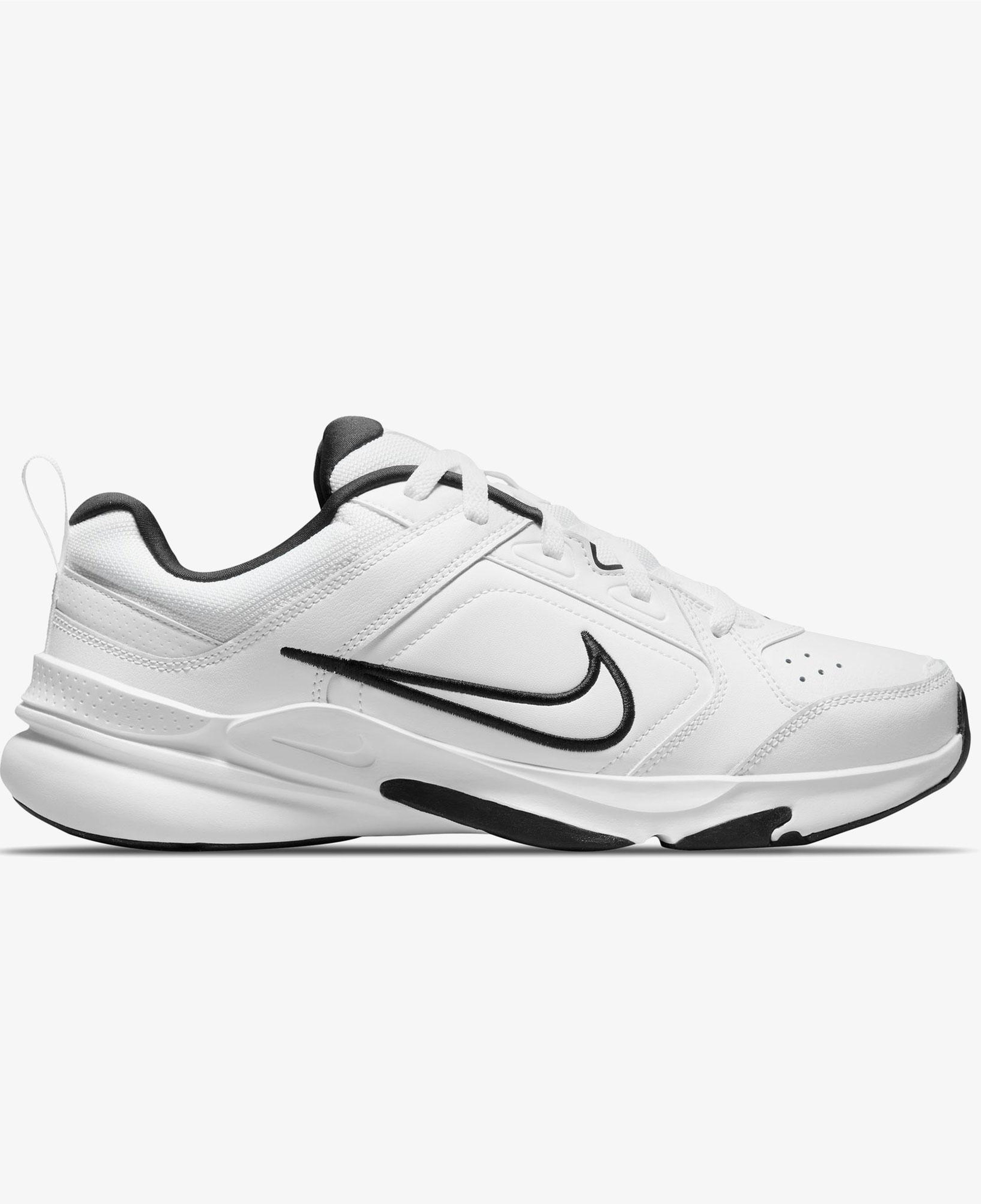 Nike Defy All Day Erkek Beyaz Spor Ayakkabı