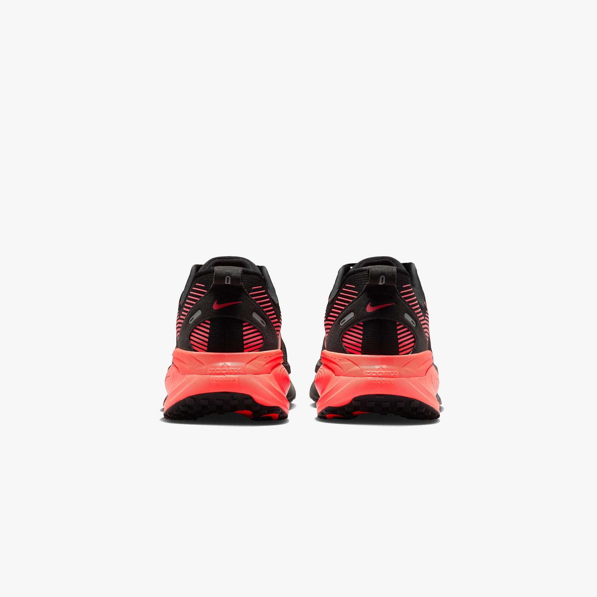 Nike Vomero 18 Erkek Siyah Koşu Ayakkabısı