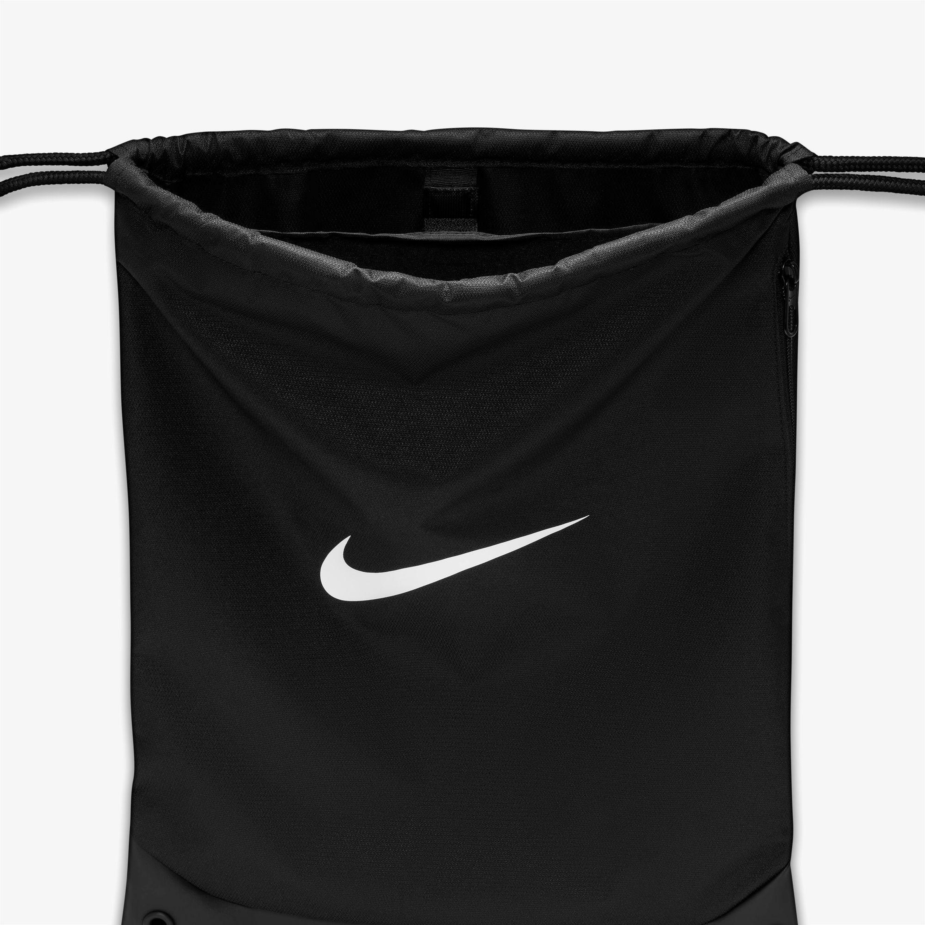 Nike Brasilia Unisex Siyah Spor Çantası