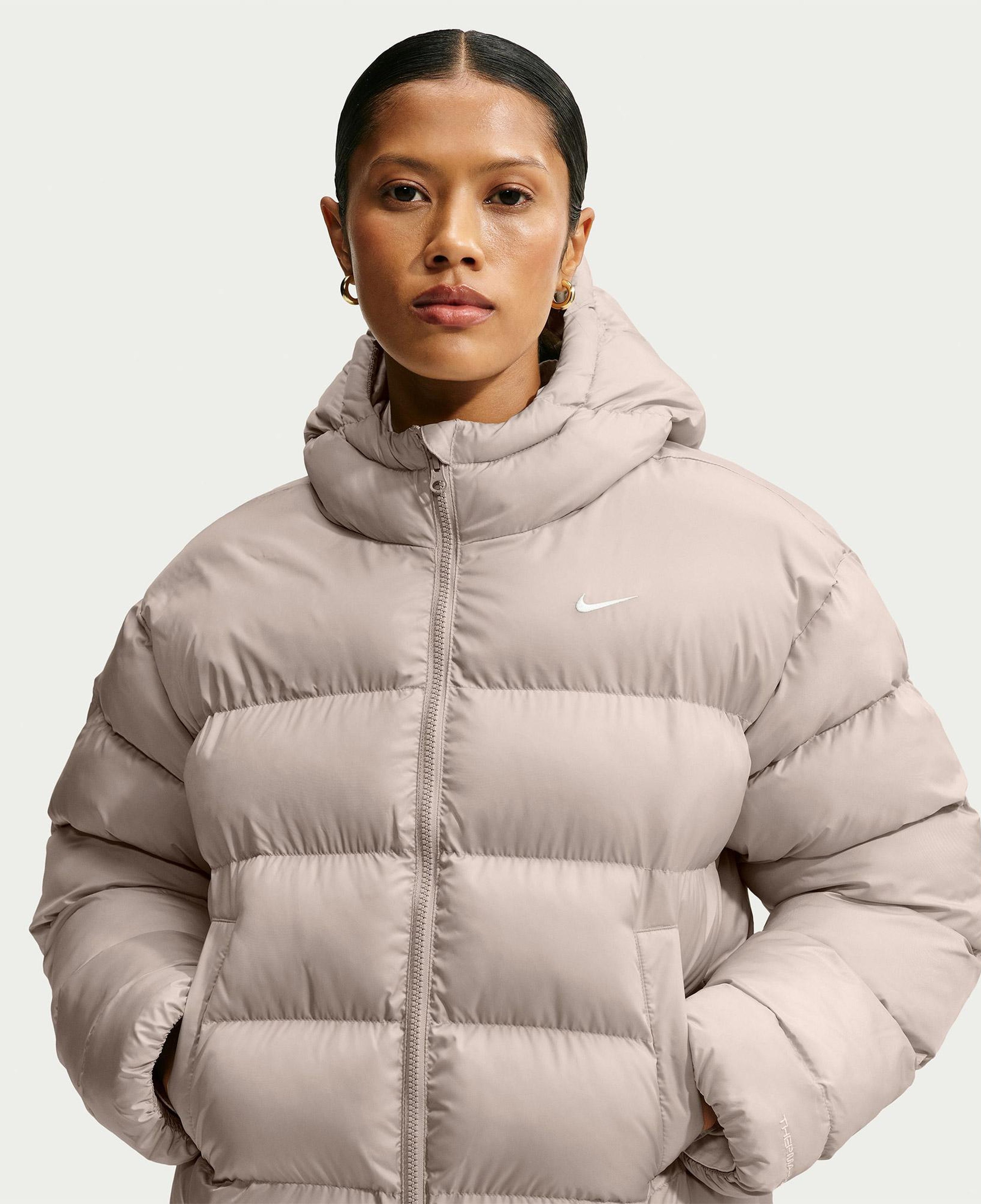 Nike Classic Therma-Fit Kadın Bej Mont