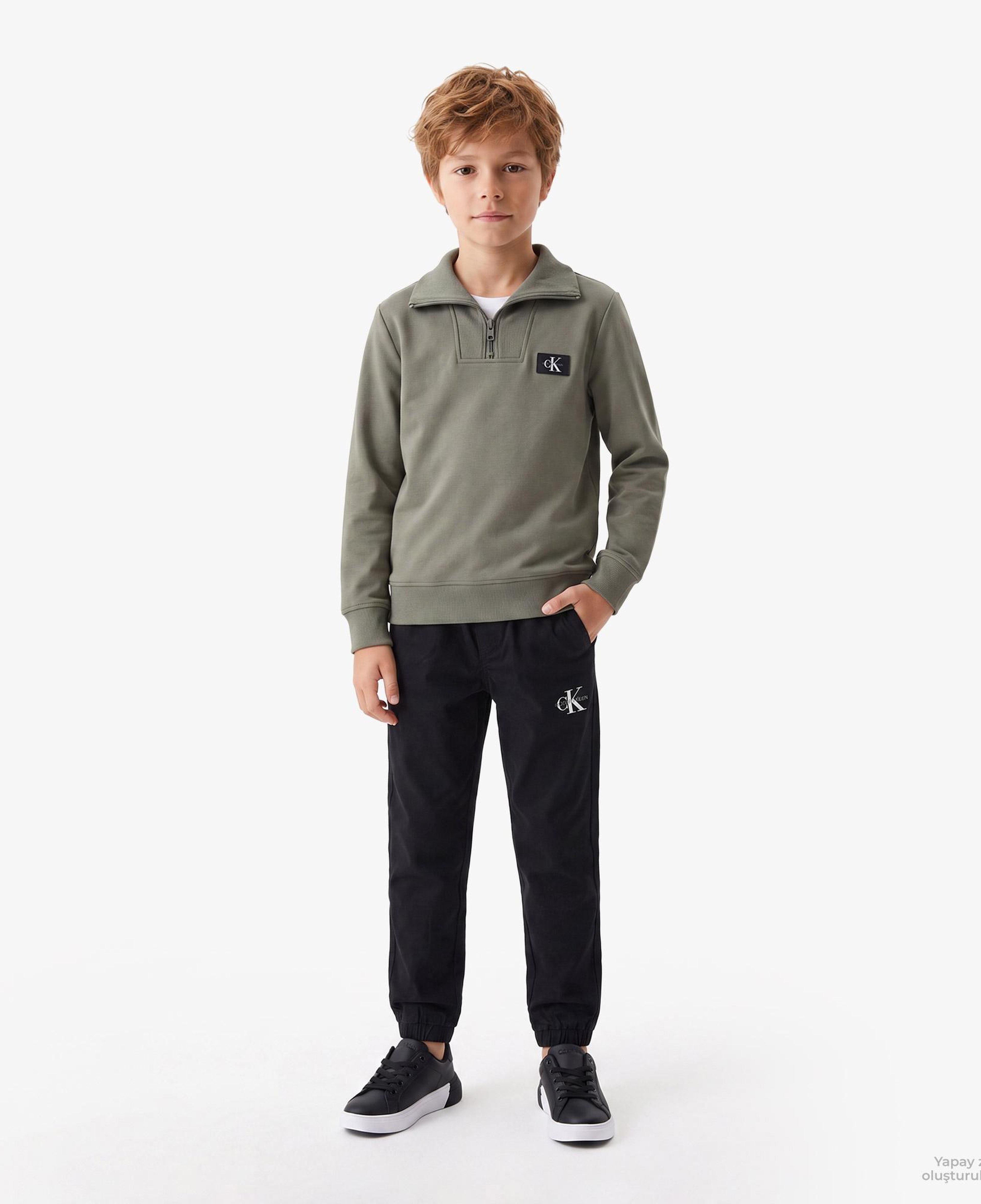Calvin Klein Essential Woven Jogger Çocuk Siyah Jogger Pantolon