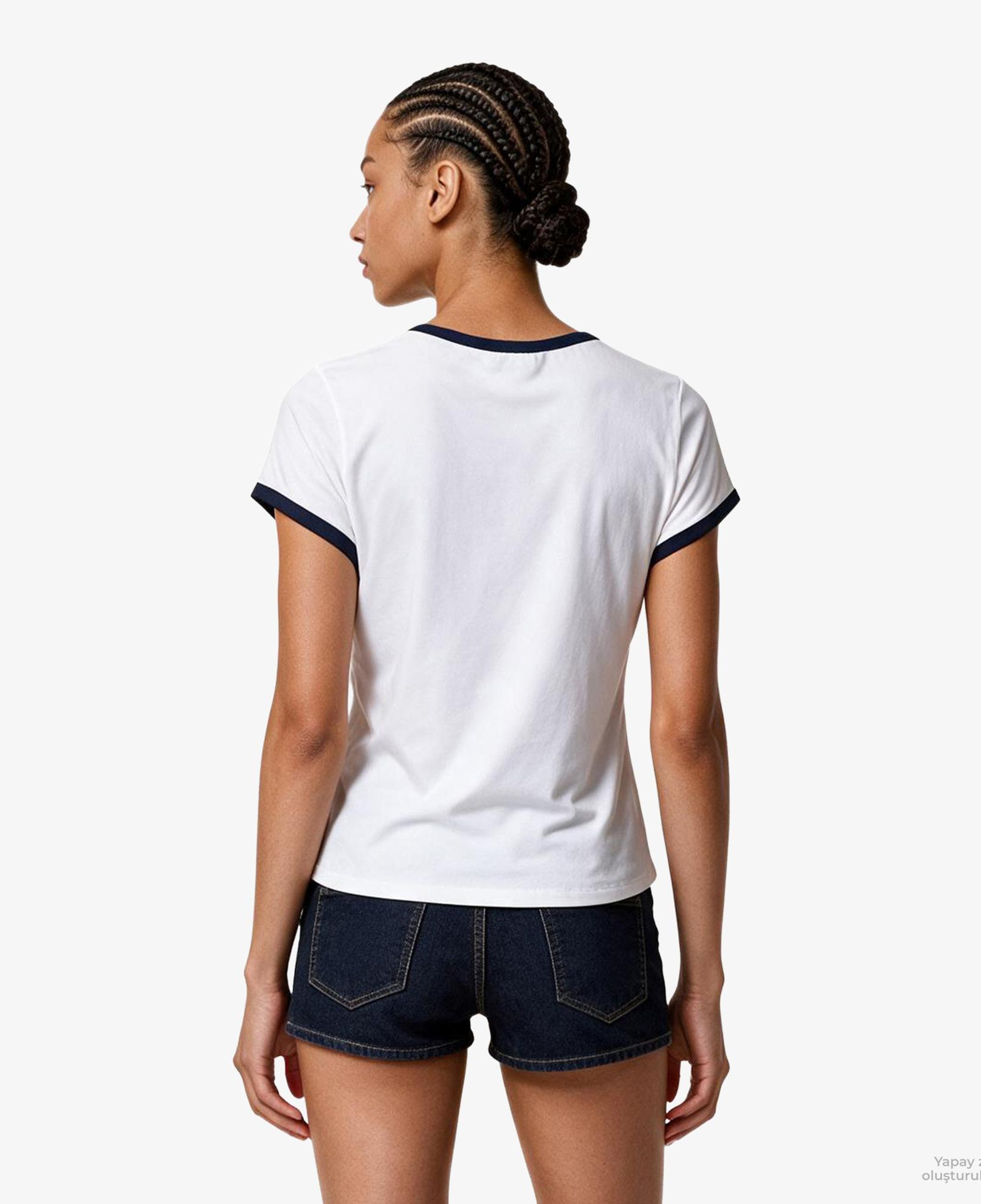 Calvin Klein Monologo Scoop Baby Kadın Beyaz T-Shirt