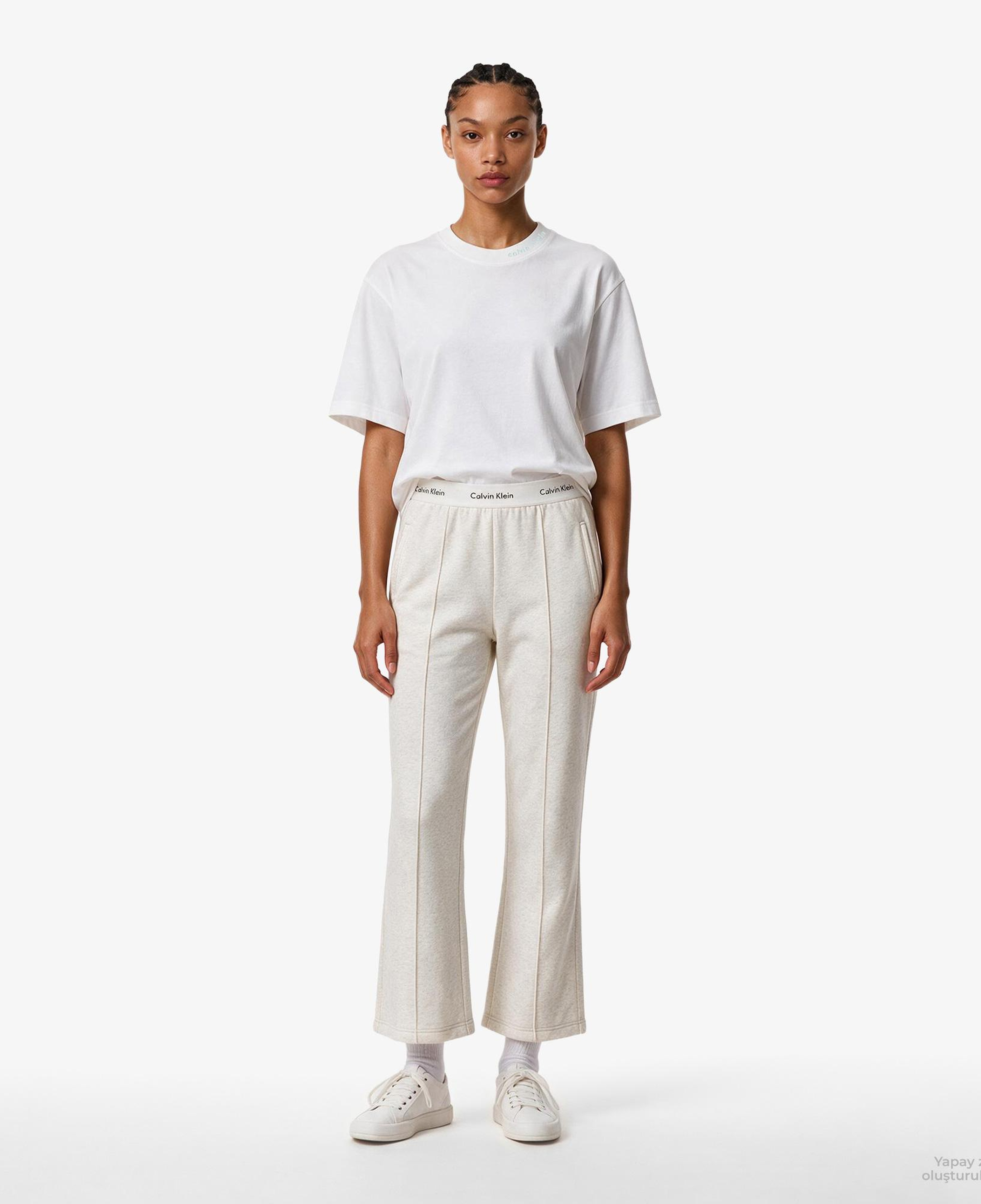Calvin Klein Cooling Relaxed Kadın Beyaz T-Shirt