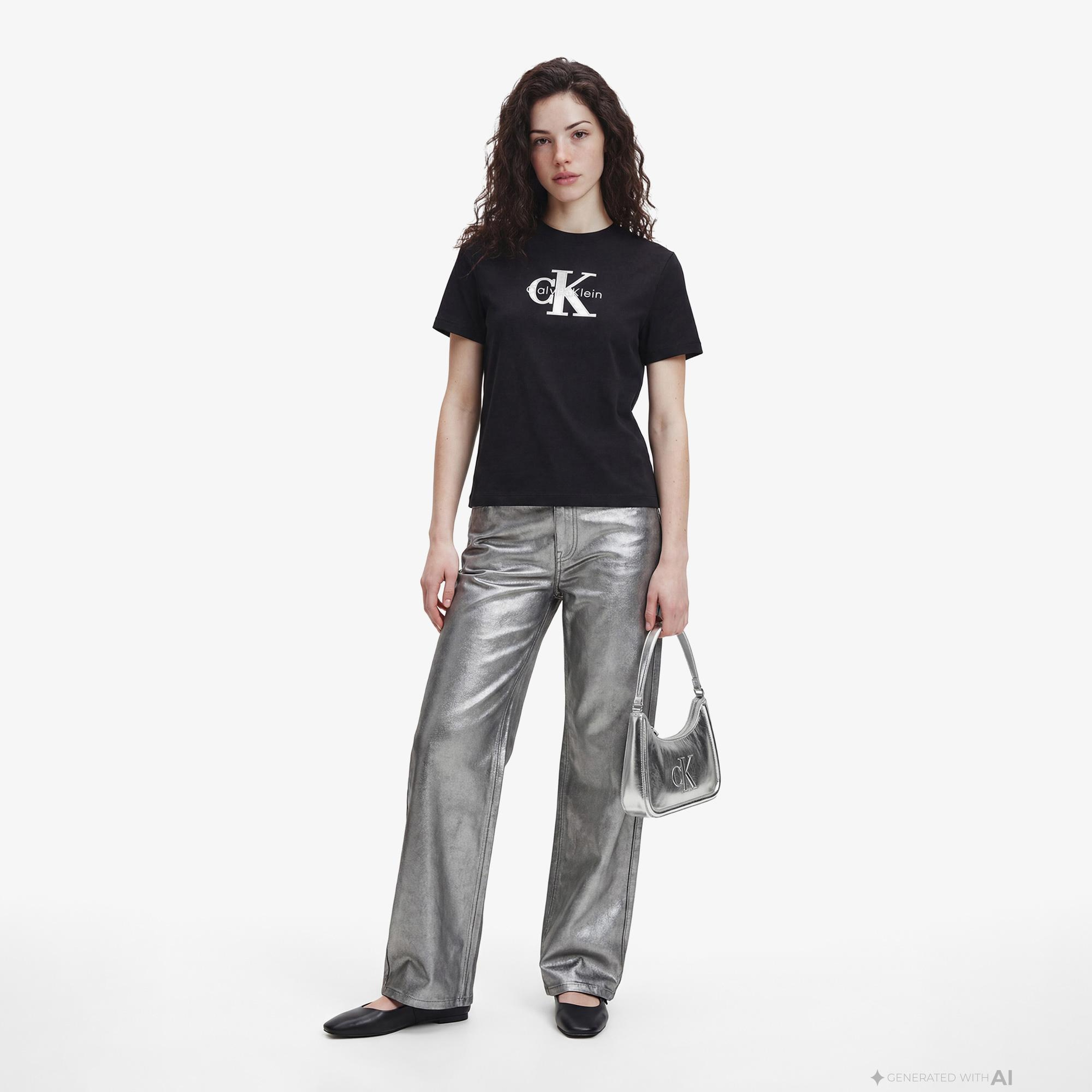 Calvin Klein Classic Monologo Metallic Kadın Siyah T-Shirt