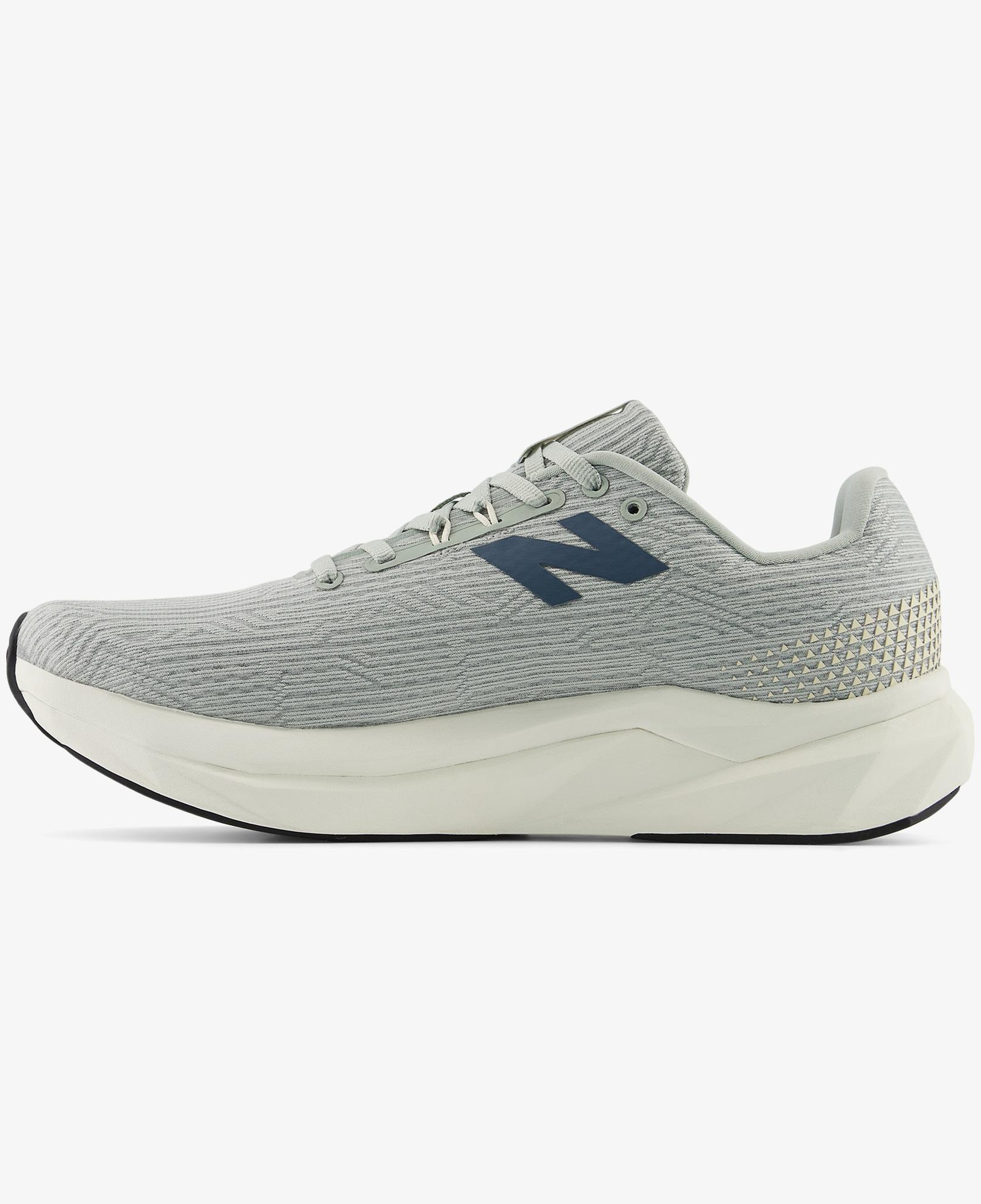 New Balance FuelCell Propel Erkek Gri Koşu Ayakkabısı