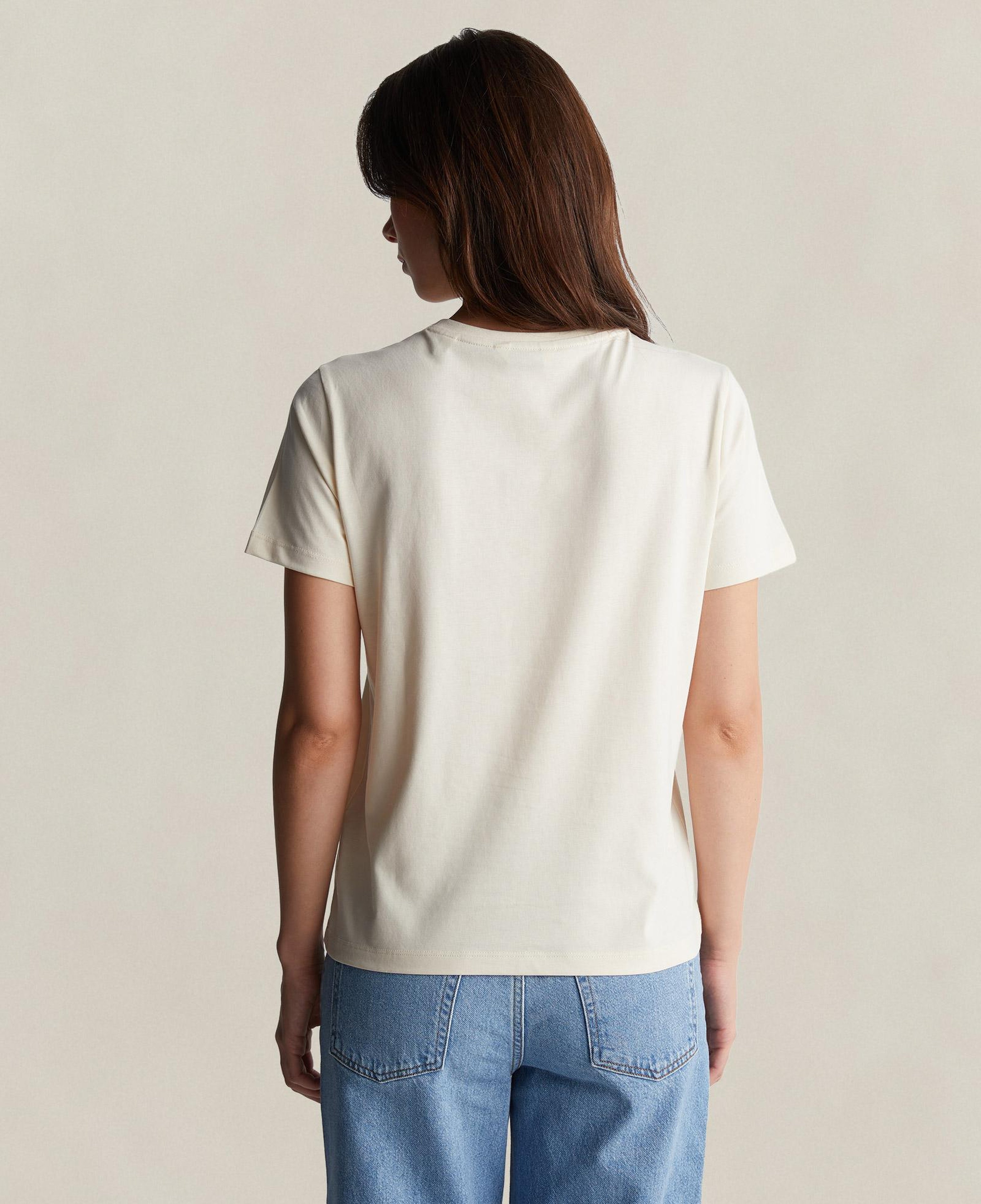 GANT Kadın Krem Bisiklet Yaka Regular Fit Logolu T-Shirt