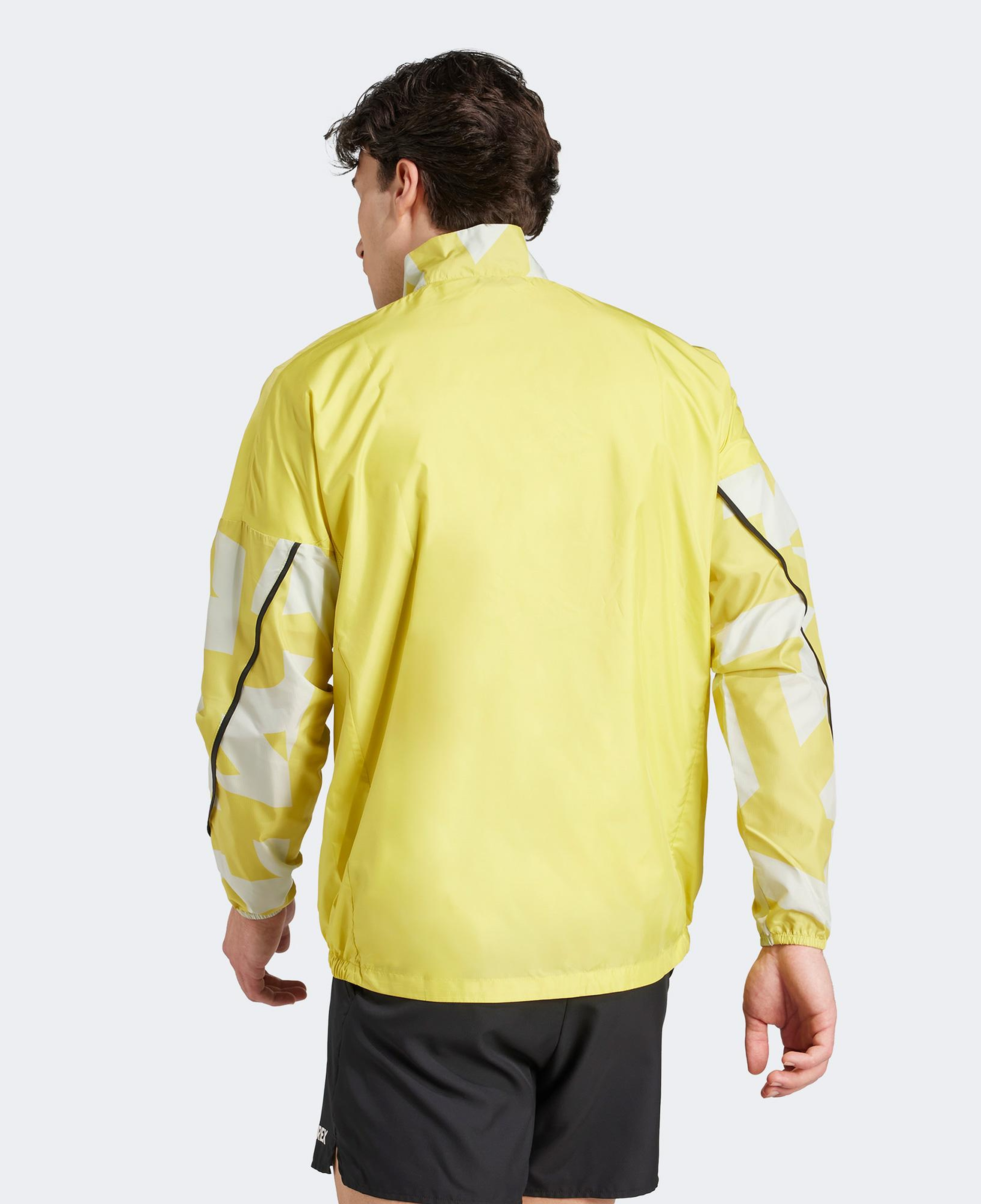 adidas Terrex Multi Printed Wind Erkek Sarı Ceket