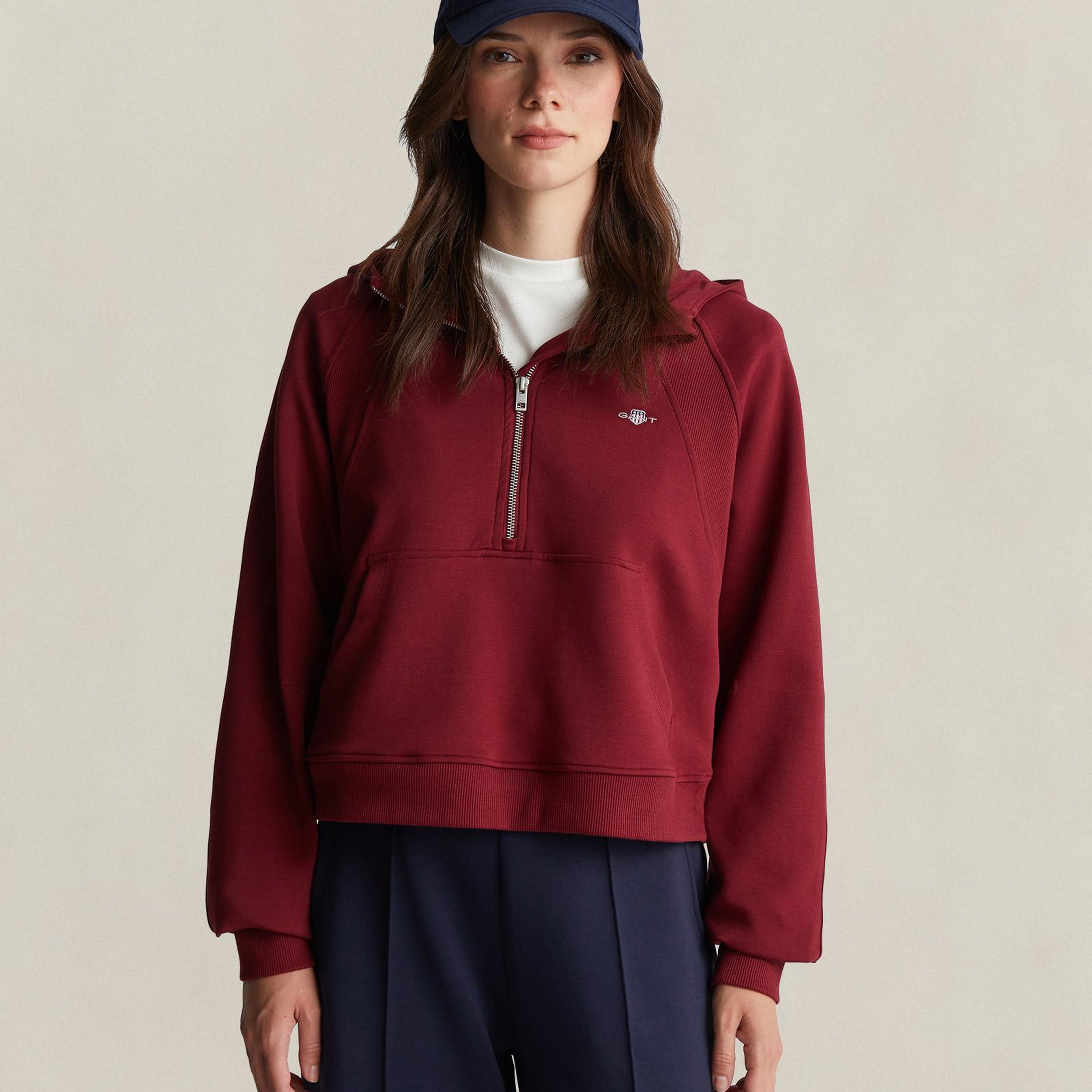 GANT Kadın Kırmızı Regular Fit Kapüşonlu Sweatshirt