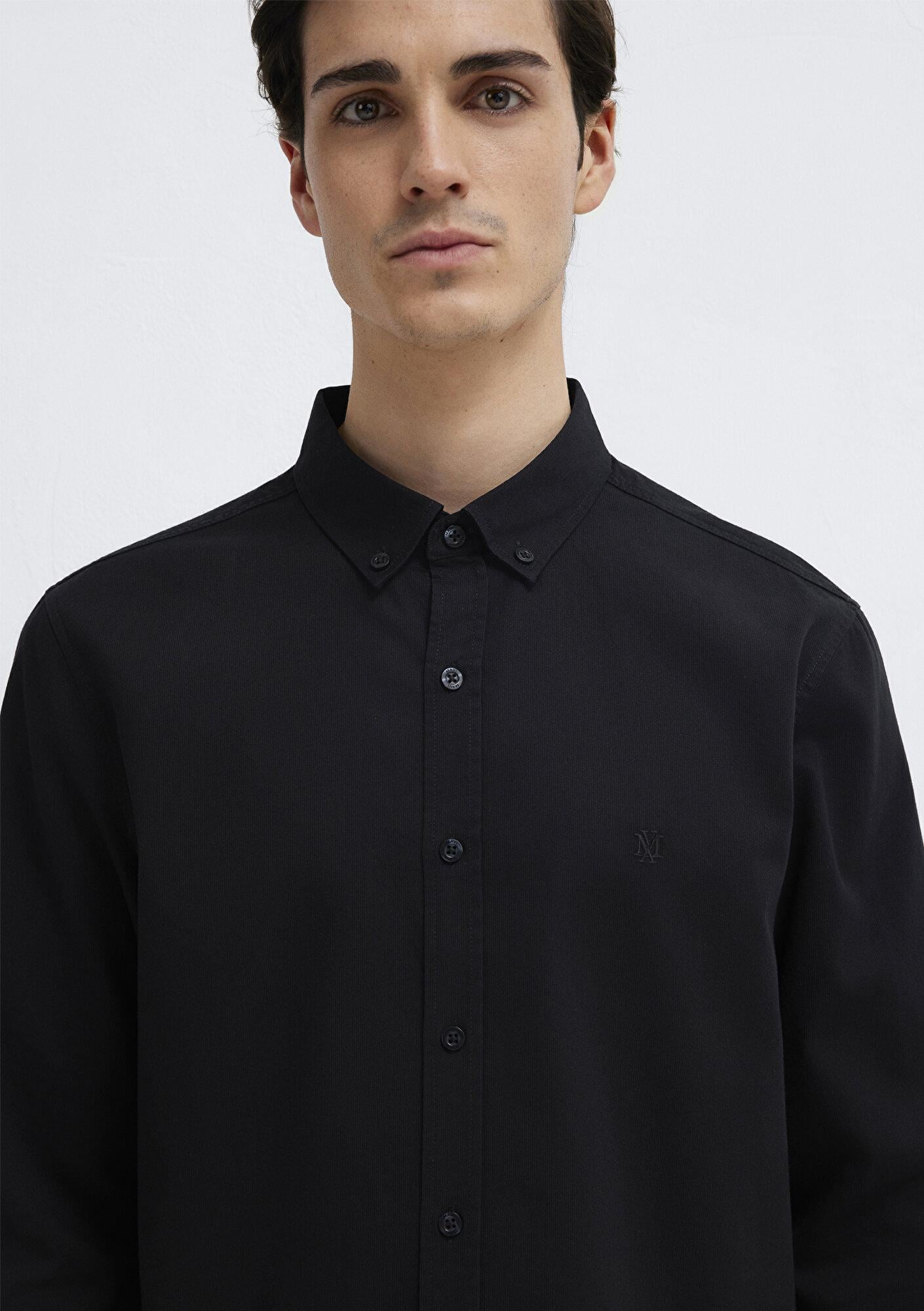 Mavi M Logo Nakışlı Siyah Gömlek Slim Fit / Dar Kesim 0211192-900