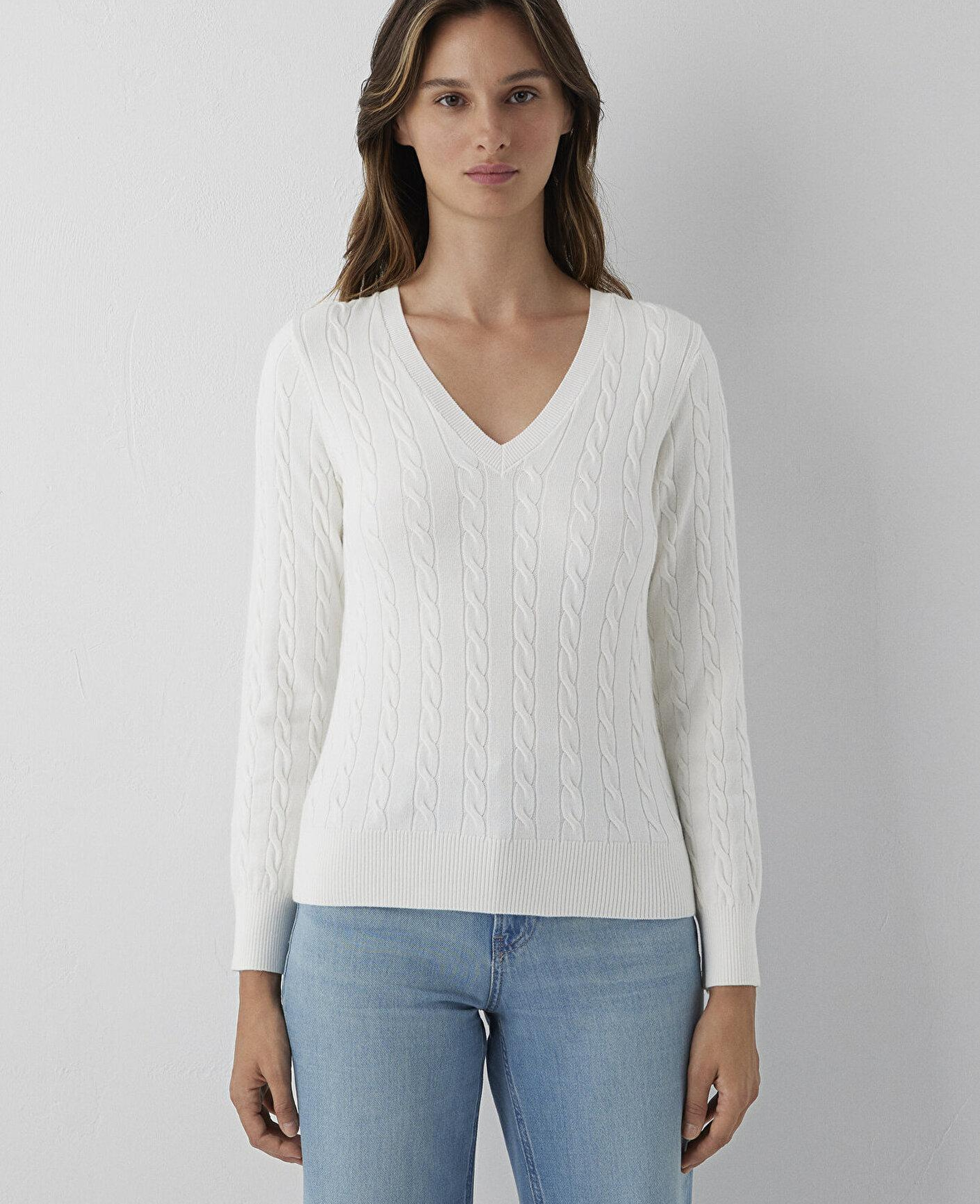 Mavi V Yaka Ekru Triko Slim Fit / Dar Kesim 1710911-70057