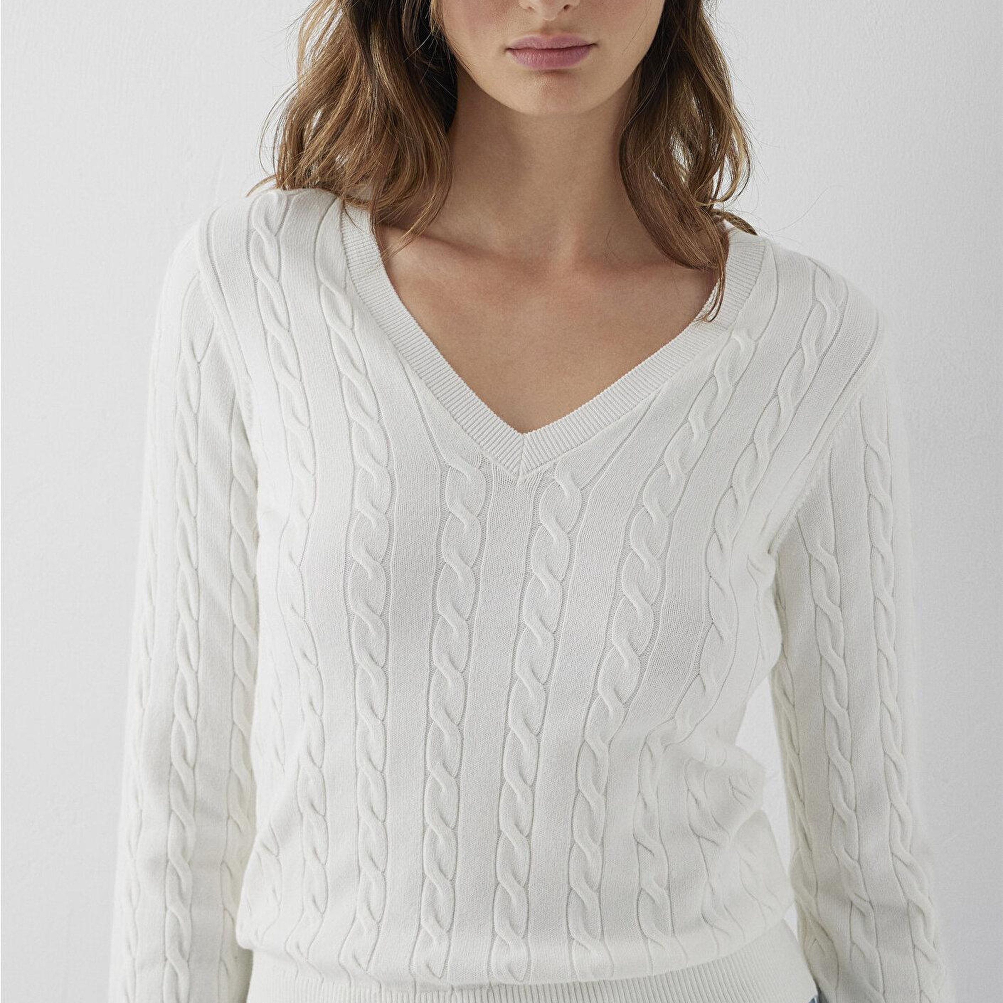 Mavi V Yaka Ekru Triko Slim Fit / Dar Kesim 1710911-70057