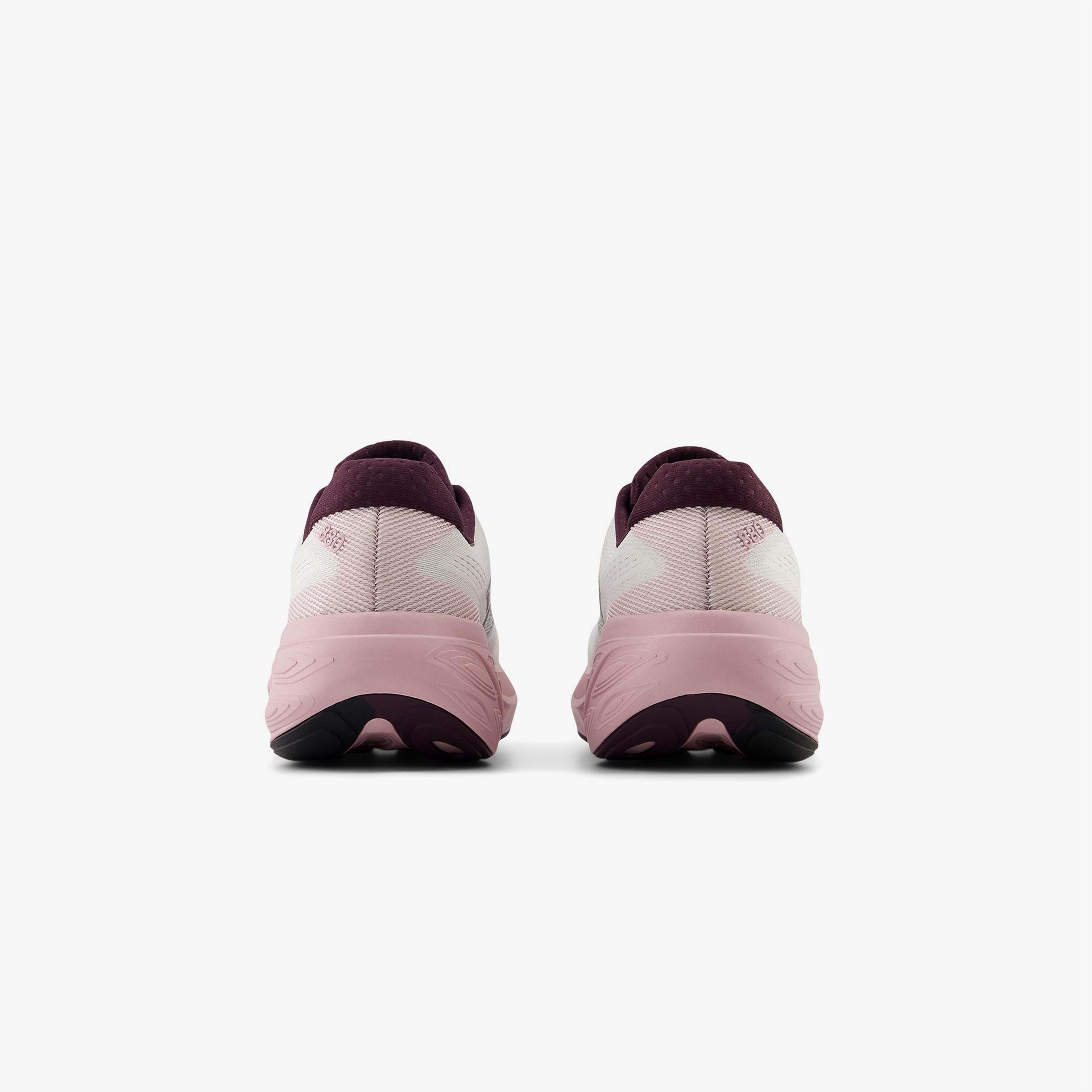 New Balance Fresh Foam 880 v15 Kadın Pembe Koşu Ayakkabısı