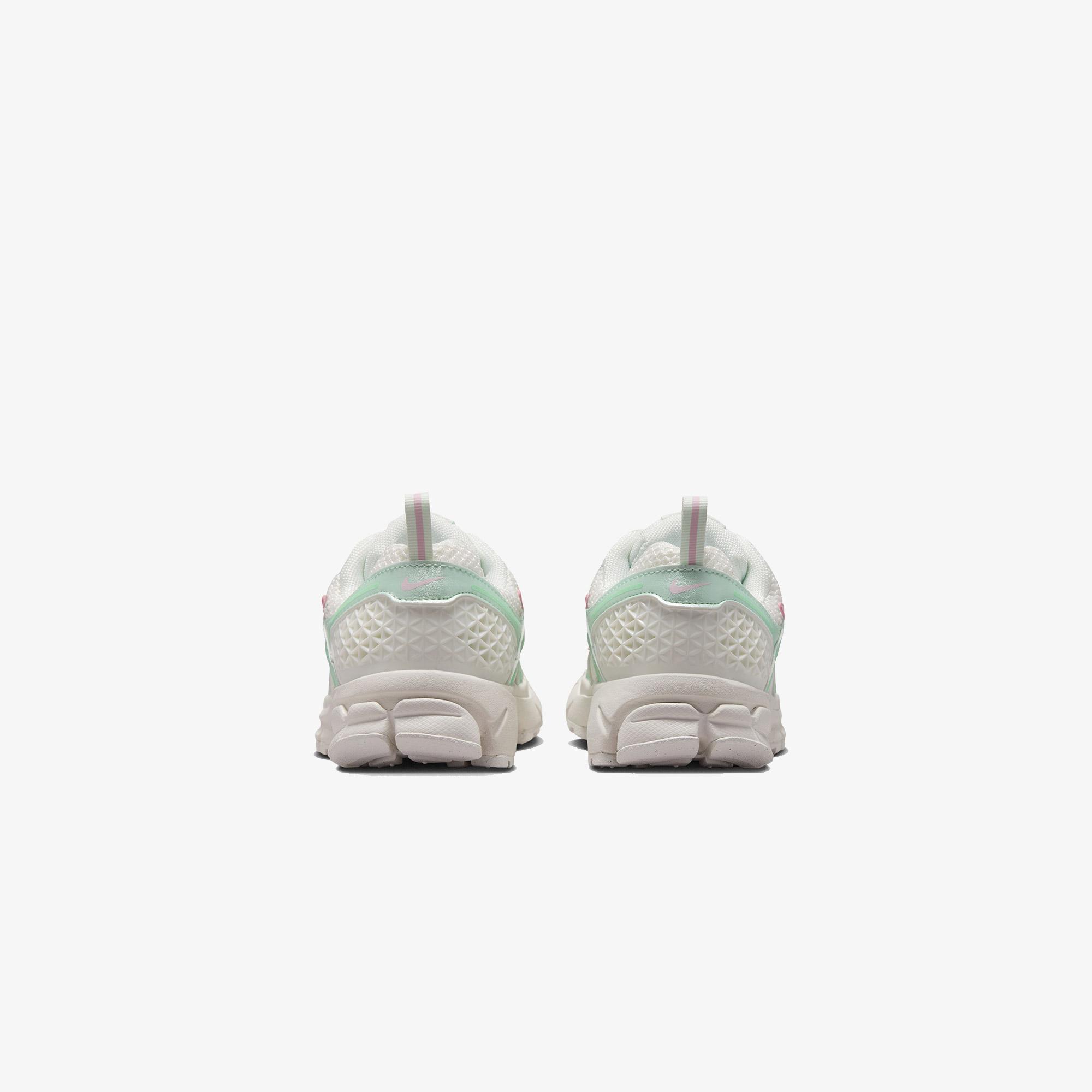 Nike Vomero 5 Yeşil Spor Ayakkabı