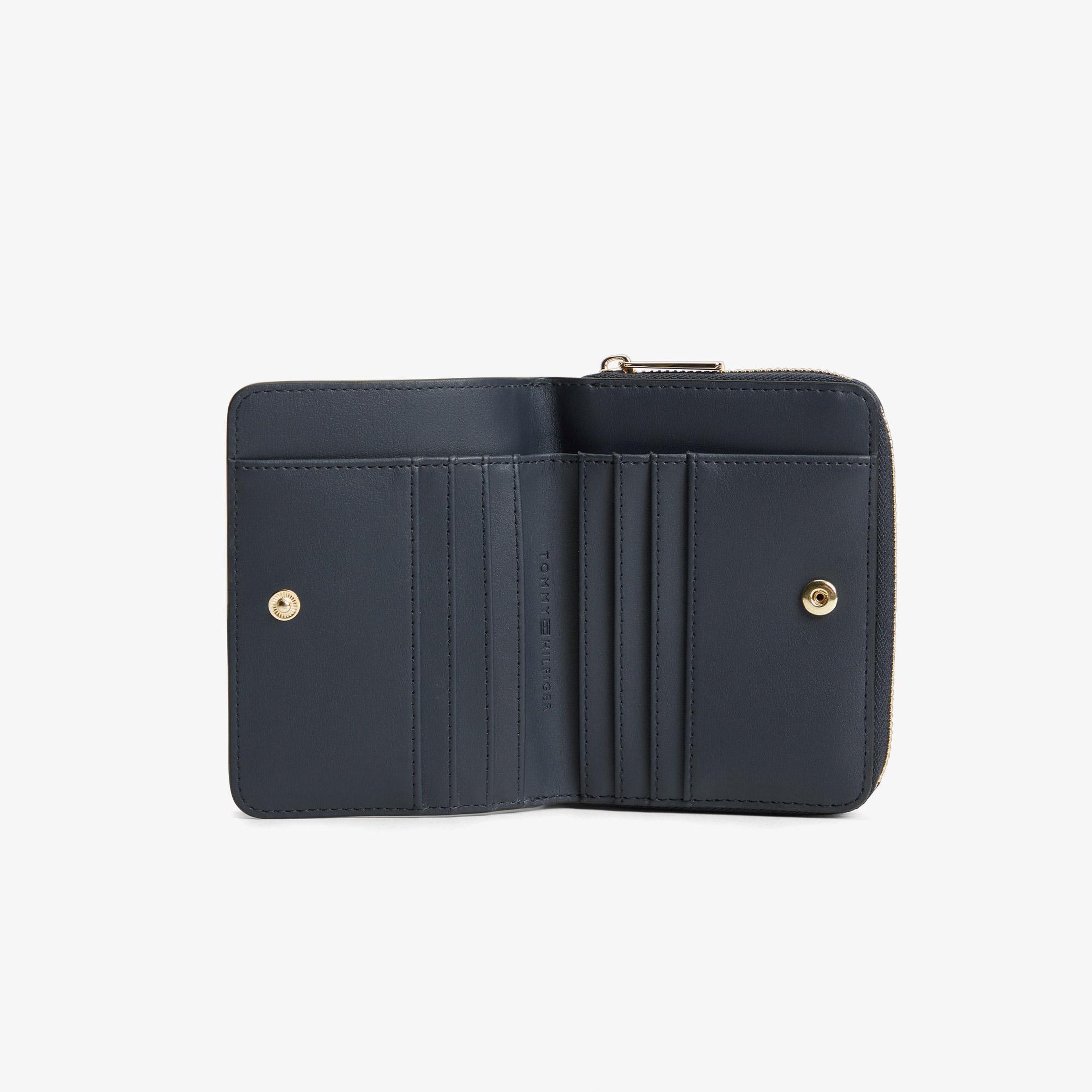 Tommy Hilfiger Icon Med Flap Kadın Lacivert Cüzdan