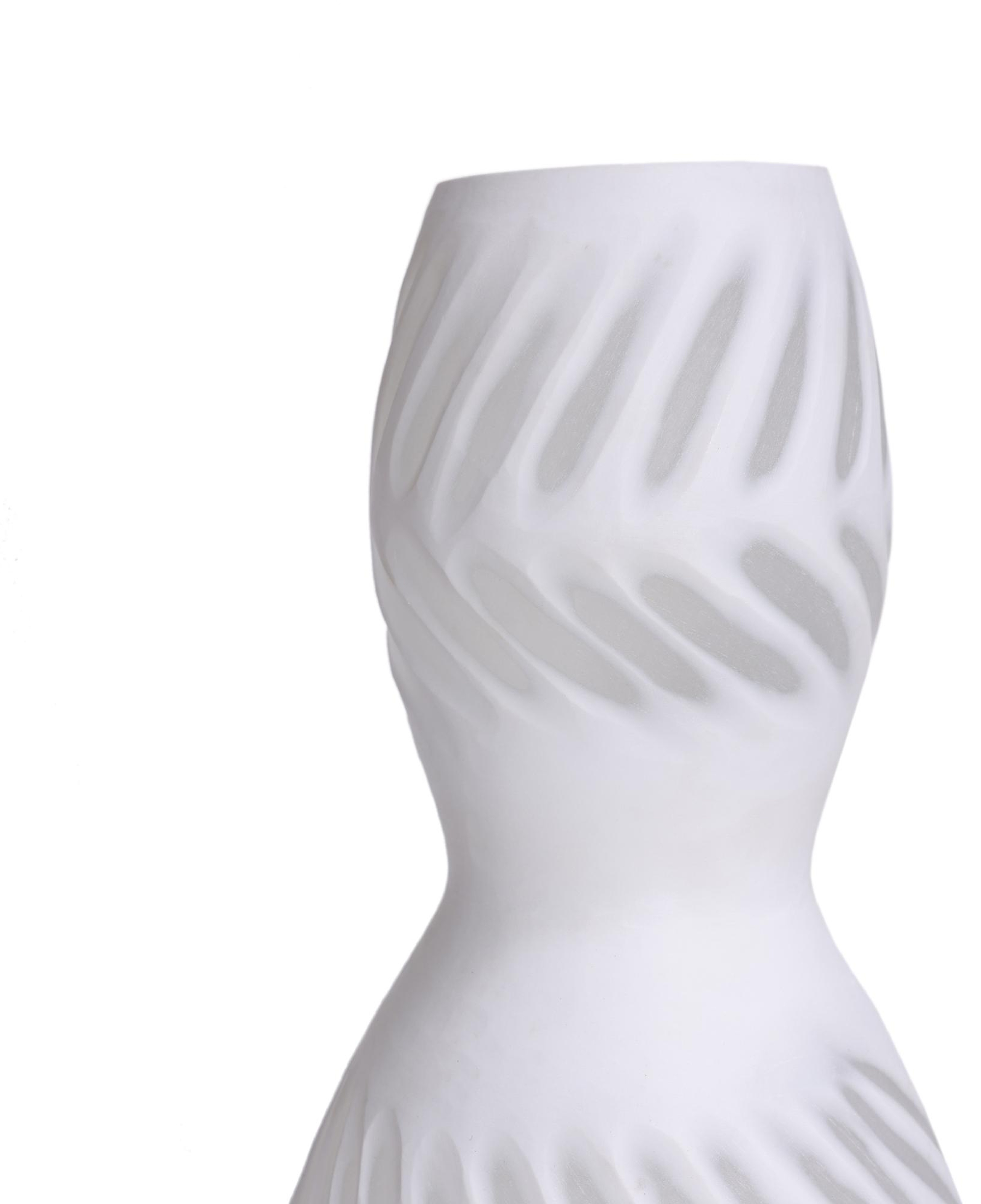 YARGICI Cam Asimetrik Vazo (49x18 cm)